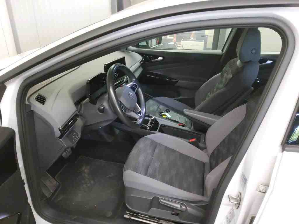 Volkswagen ID.4 Pure Performance NAVI KLIMAAUT SHZ RFK LED 6