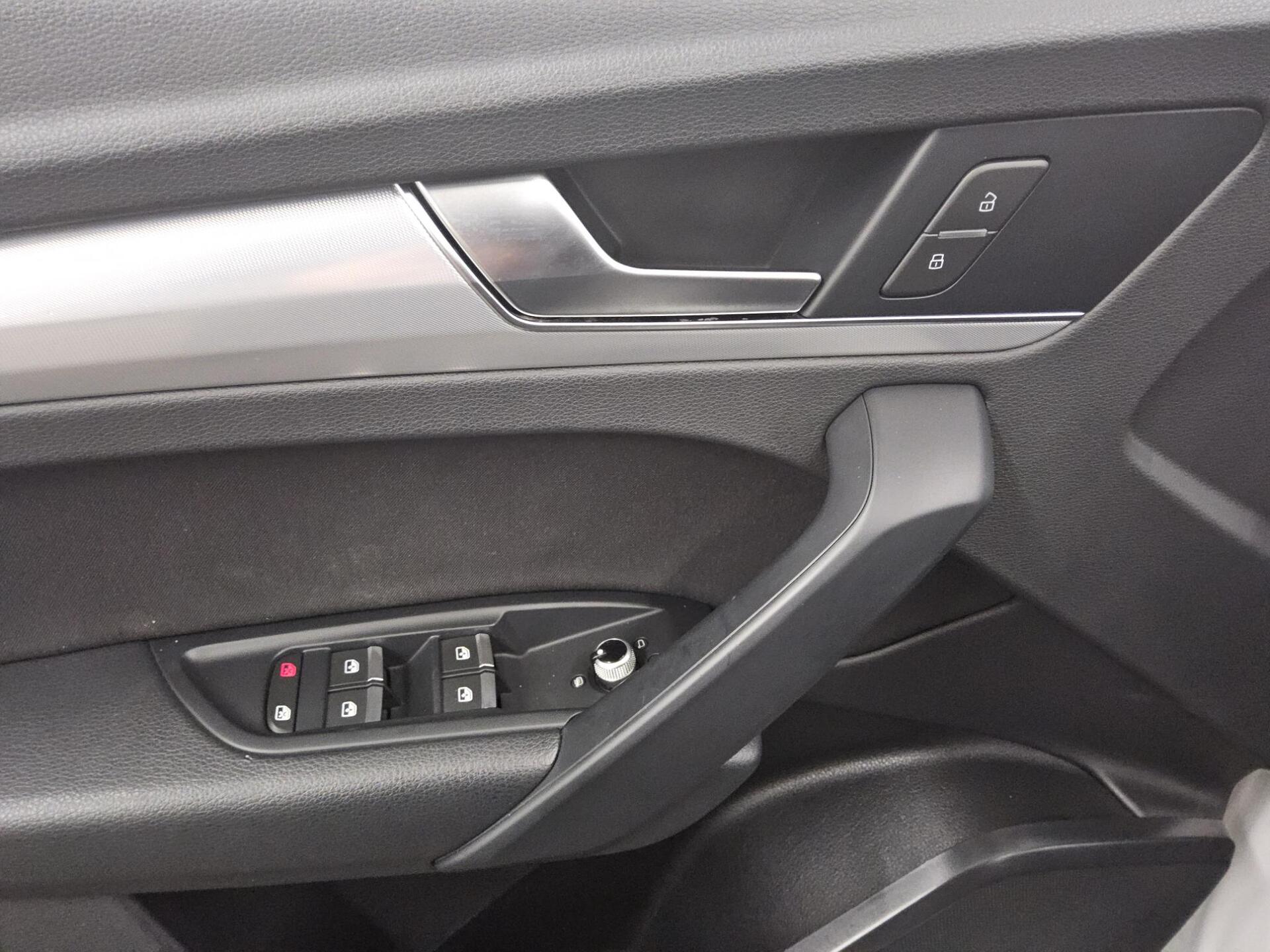 Audi Q5 40 TDI Qu. sport Navi Xenon Pano Ahk PDC SHZ 9