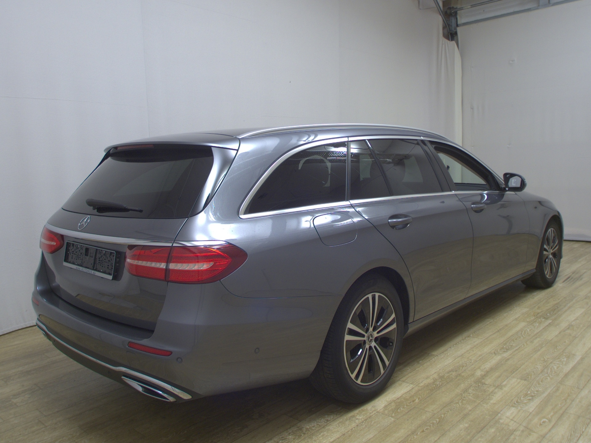 Mercedes-Benz E 200 T d Avantgarde Navi LED Widescreen Distr.+ 4