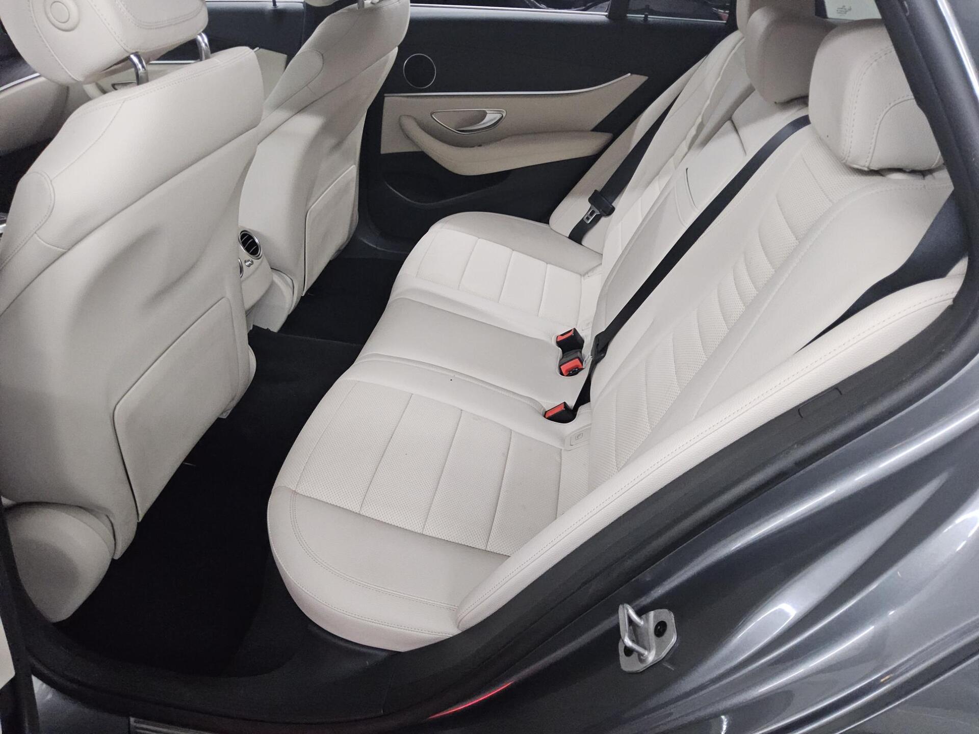 Mercedes-Benz E 200 T d Avantgarde Navi LED Widescreen Distr.+ 13