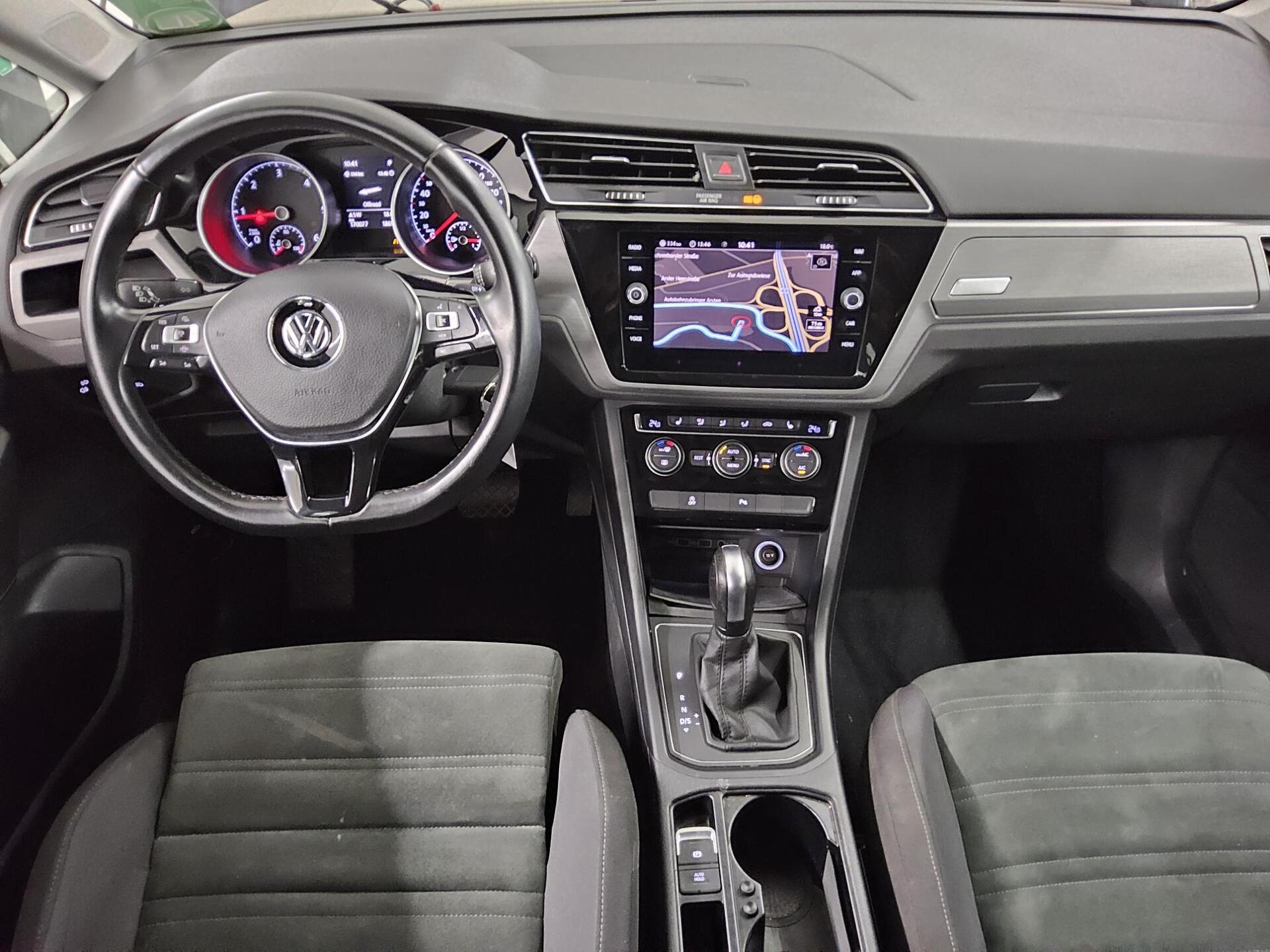 Volkswagen Touran 2.0 TDI Comf. Navi LED PDC SHZ ACC AHK 5