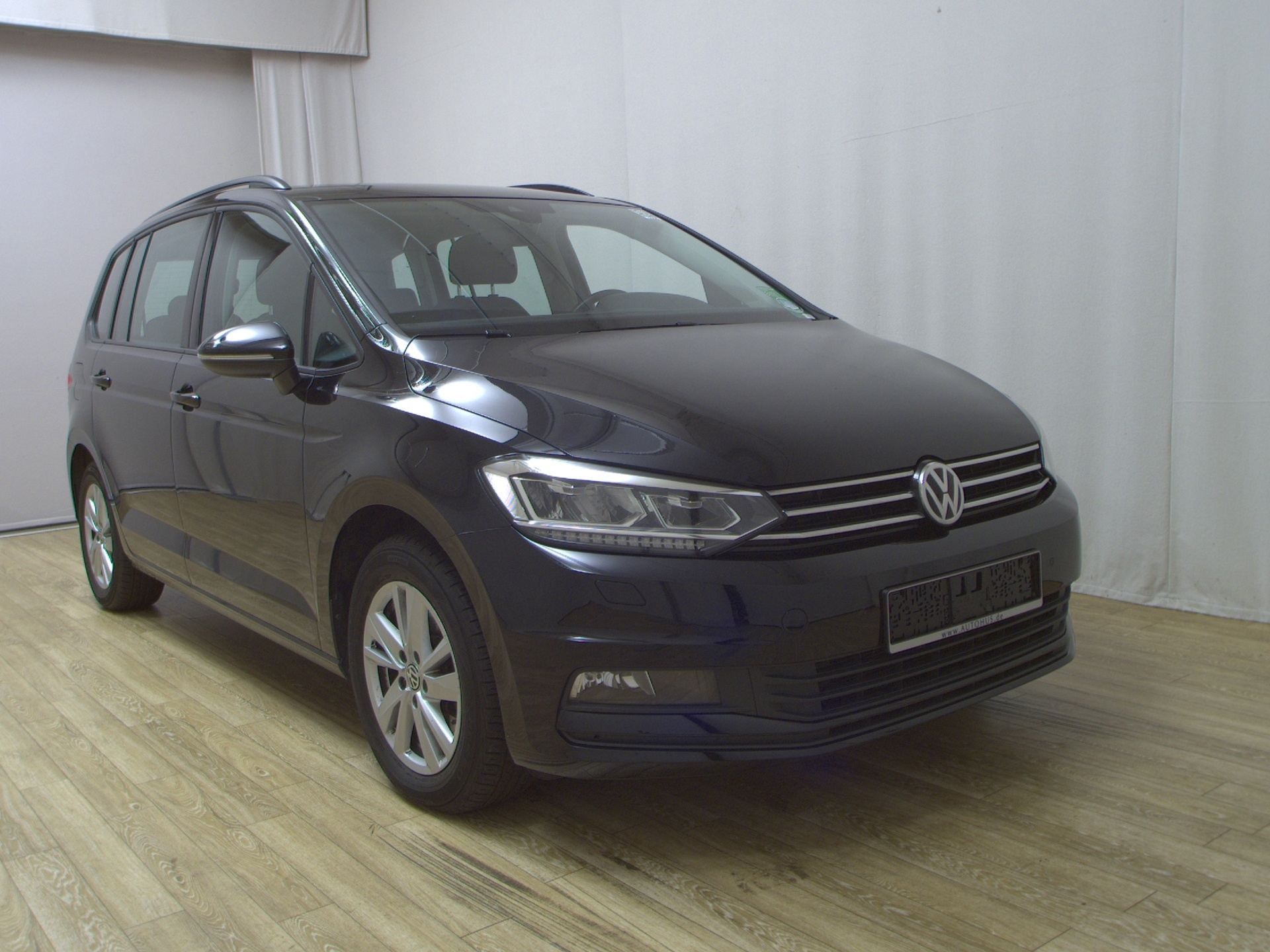 Volkswagen Touran 2.0 TDI Comf. Navi LED PDC SHZ ACC AHK 3