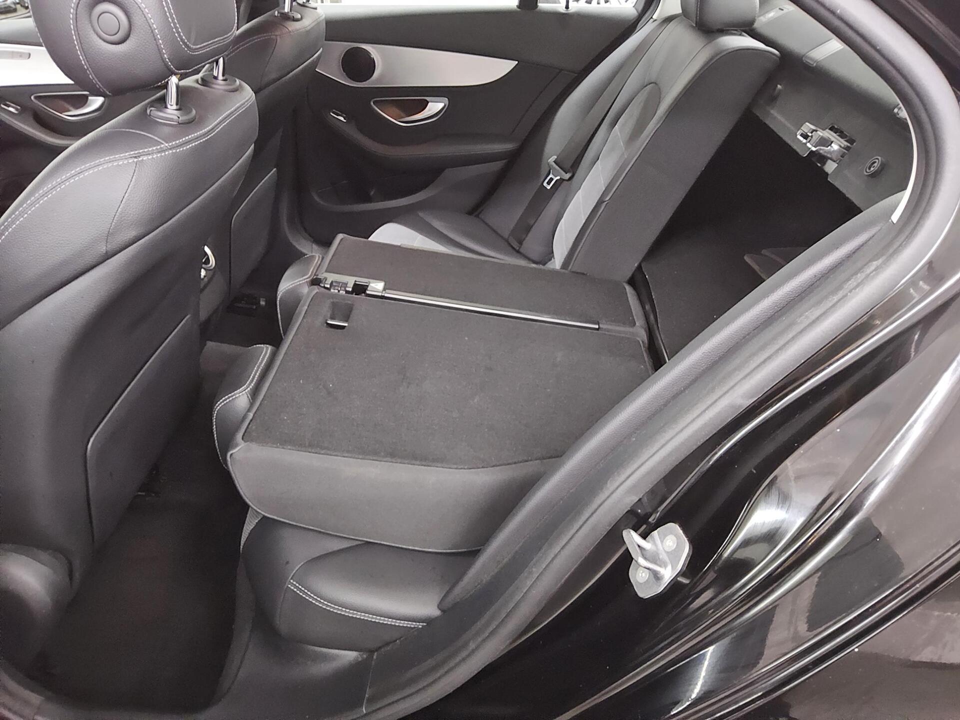 Mercedes-Benz C 220 d Avantgarde AHK Navi LED 12