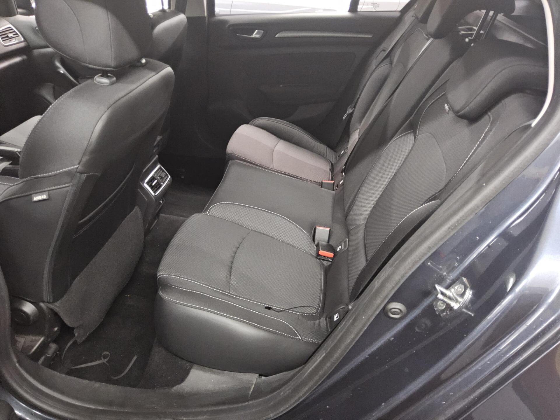Renault Megane Grandtour 1.5 BLUE dCi Equilibre Navi LED 13