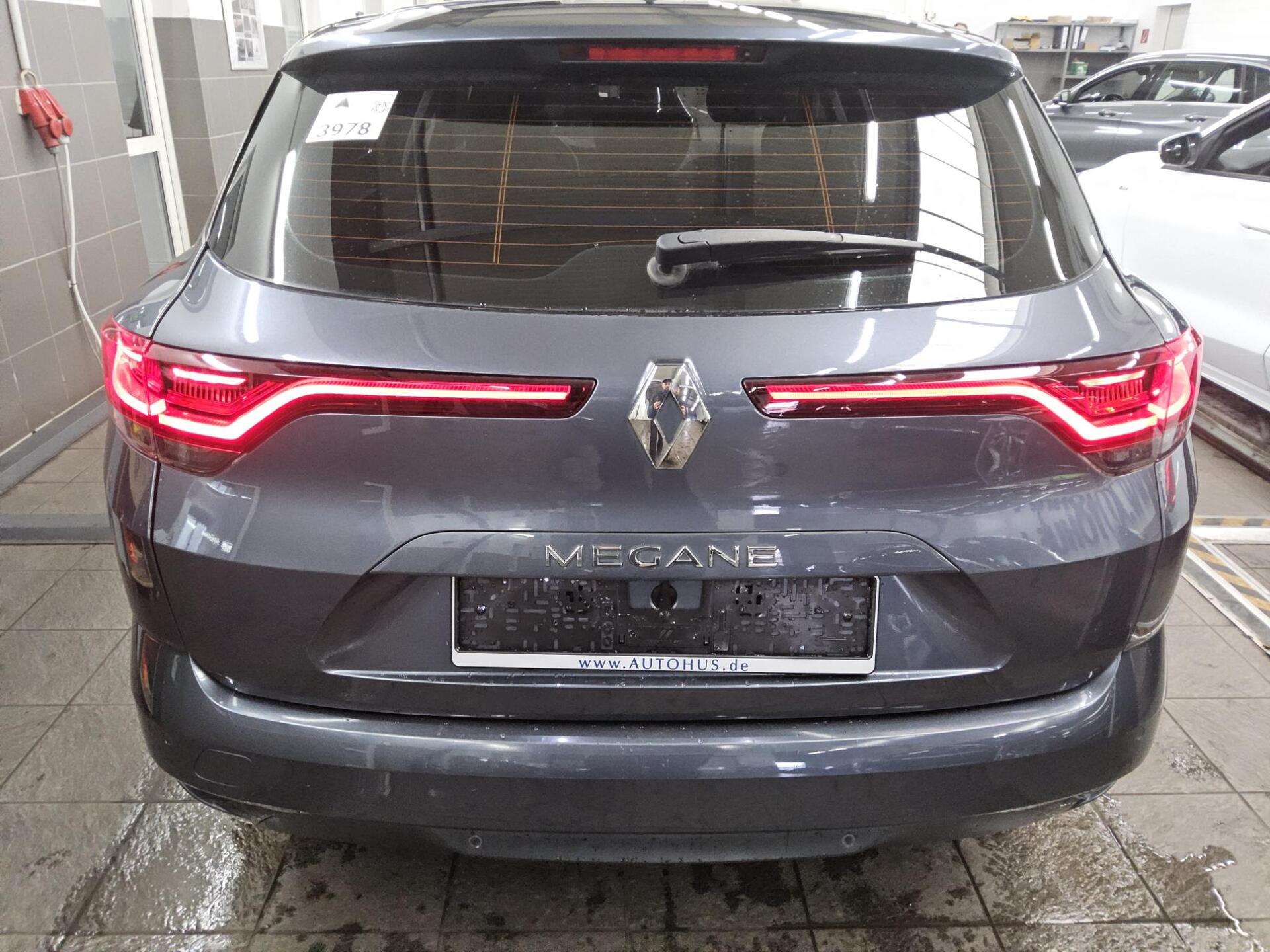 Renault Megane Grandtour 1.5 BLUE dCi Equilibre Navi LED 11