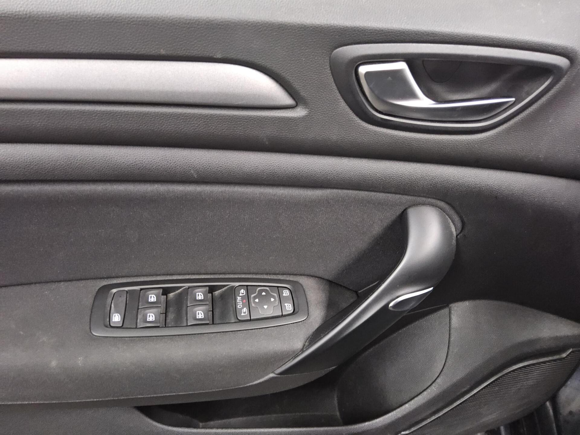 Renault Megane Grandtour 1.5 BLUE dCi Equilibre Navi LED 10