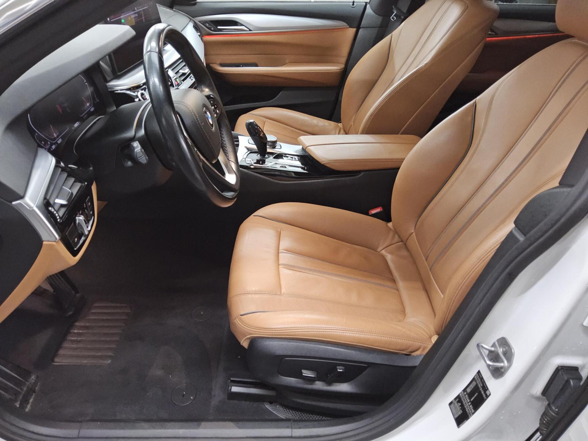 BMW 620 Gran Turismo Leder Navi LED+ LC prof. AHK 9