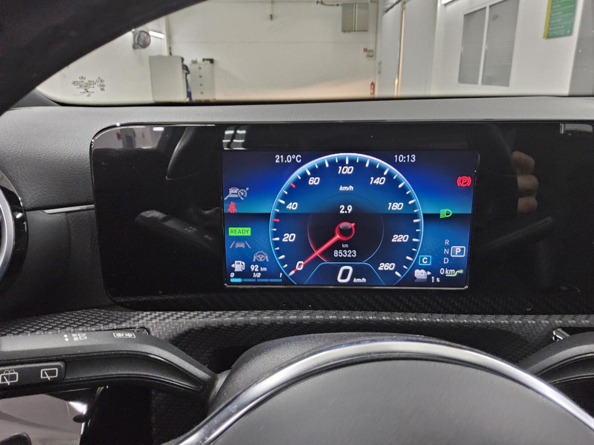 Mercedes-Benz CLA 250 Shooting Brake e Navi MBUX Panorama RFK 8