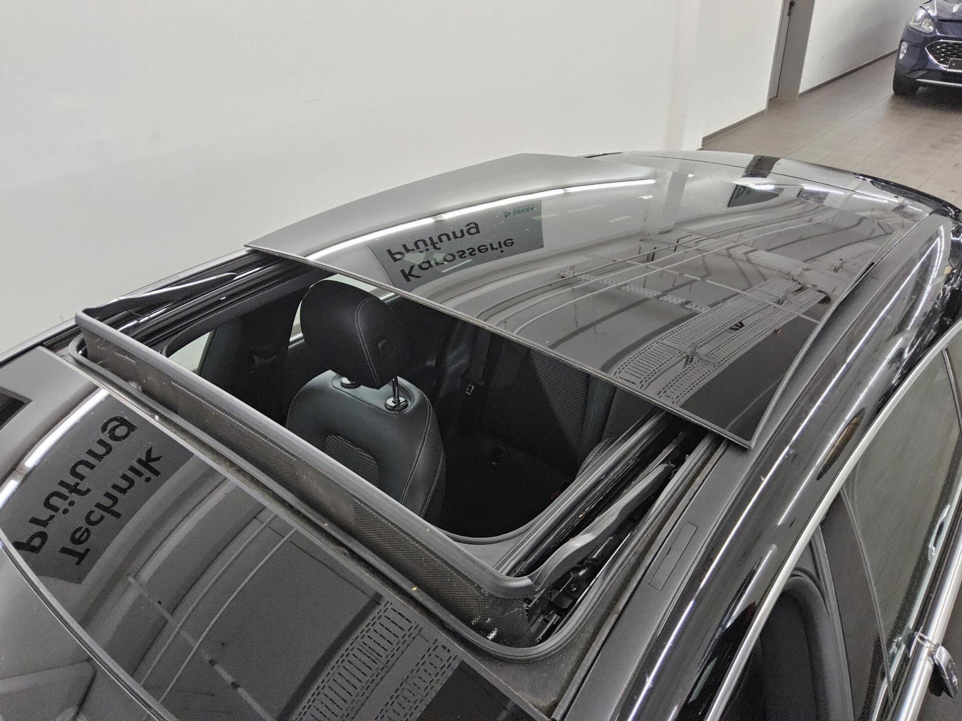 Mercedes-Benz CLA 250 Shooting Brake e Navi MBUX Panorama RFK 13