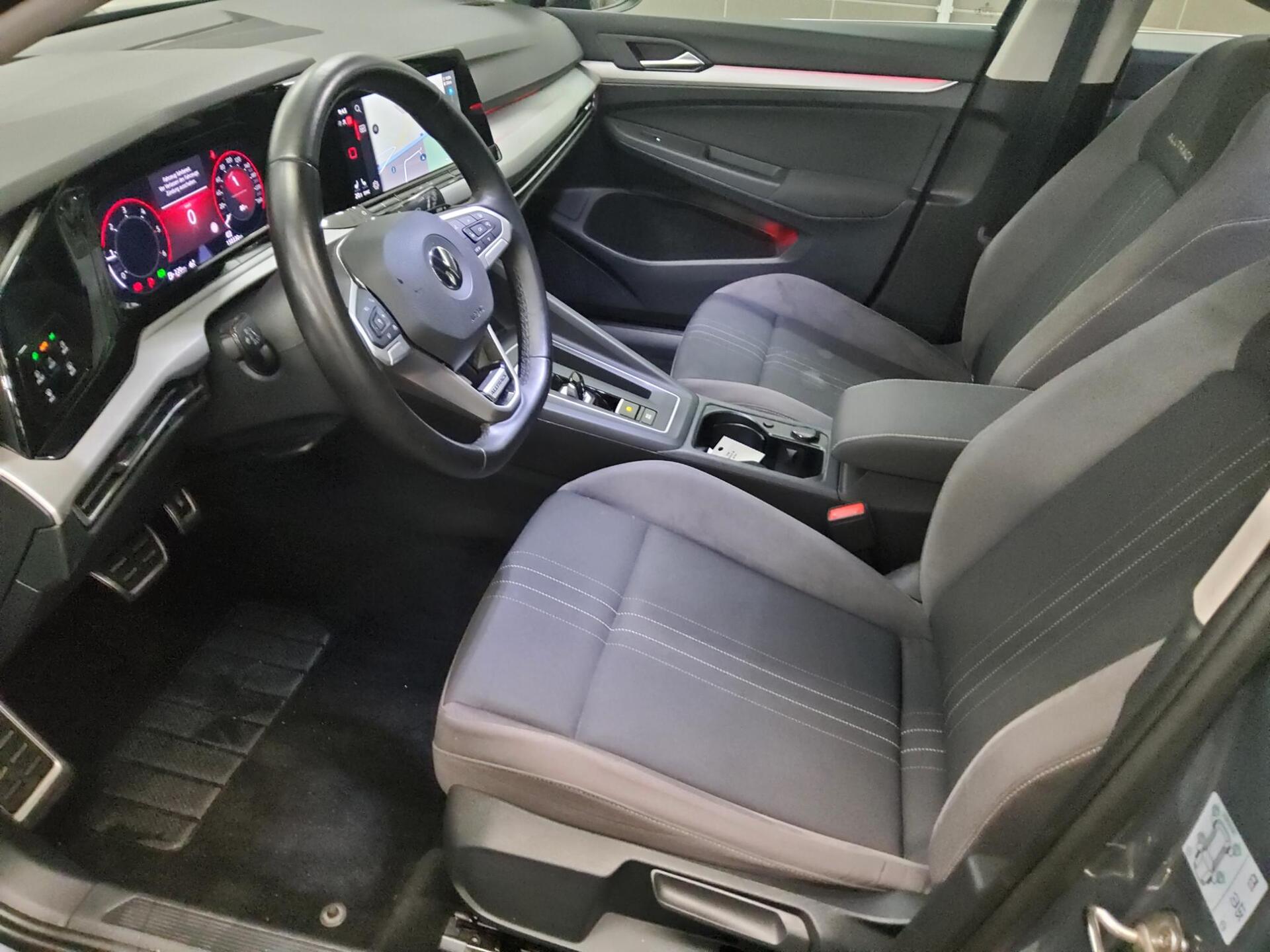 Volkswagen Golf-8 Alltrack 2.0 TDI 4M Navi LED AID HuD RFK 9