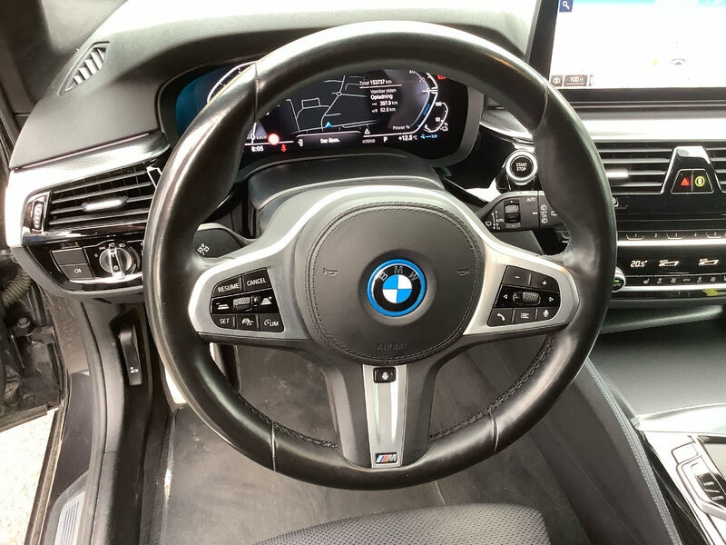 BMW 530e Touring M-Sport T-LEDER KLIMAAUT LED SPORTSITZE SHZ 8