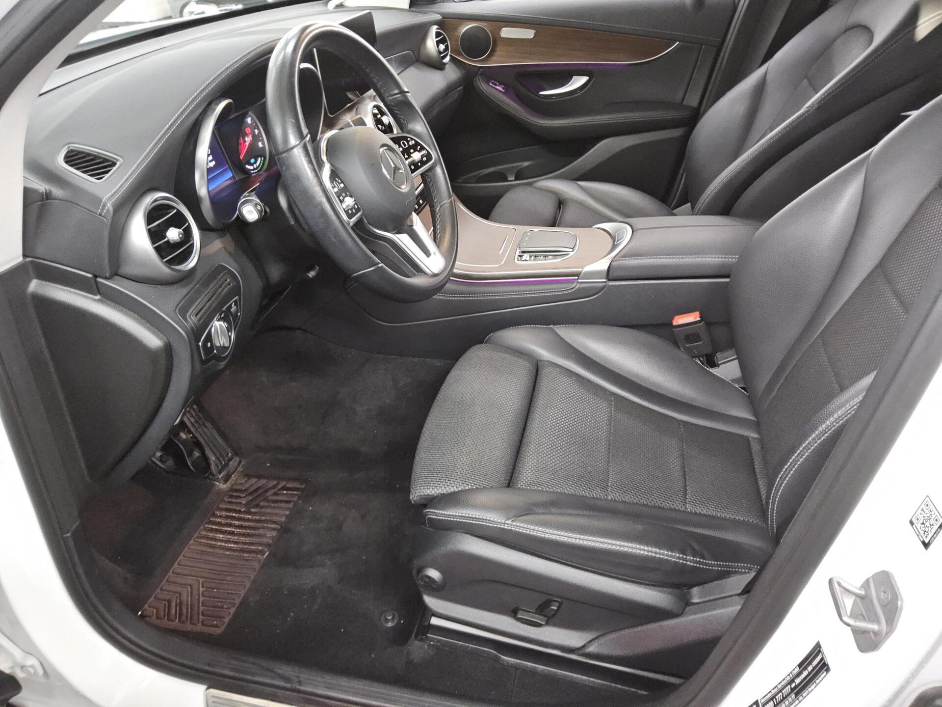 Mercedes-Benz GLC 300 e 4M T-Leder Navi LED RFK AHK Distronic+ 8