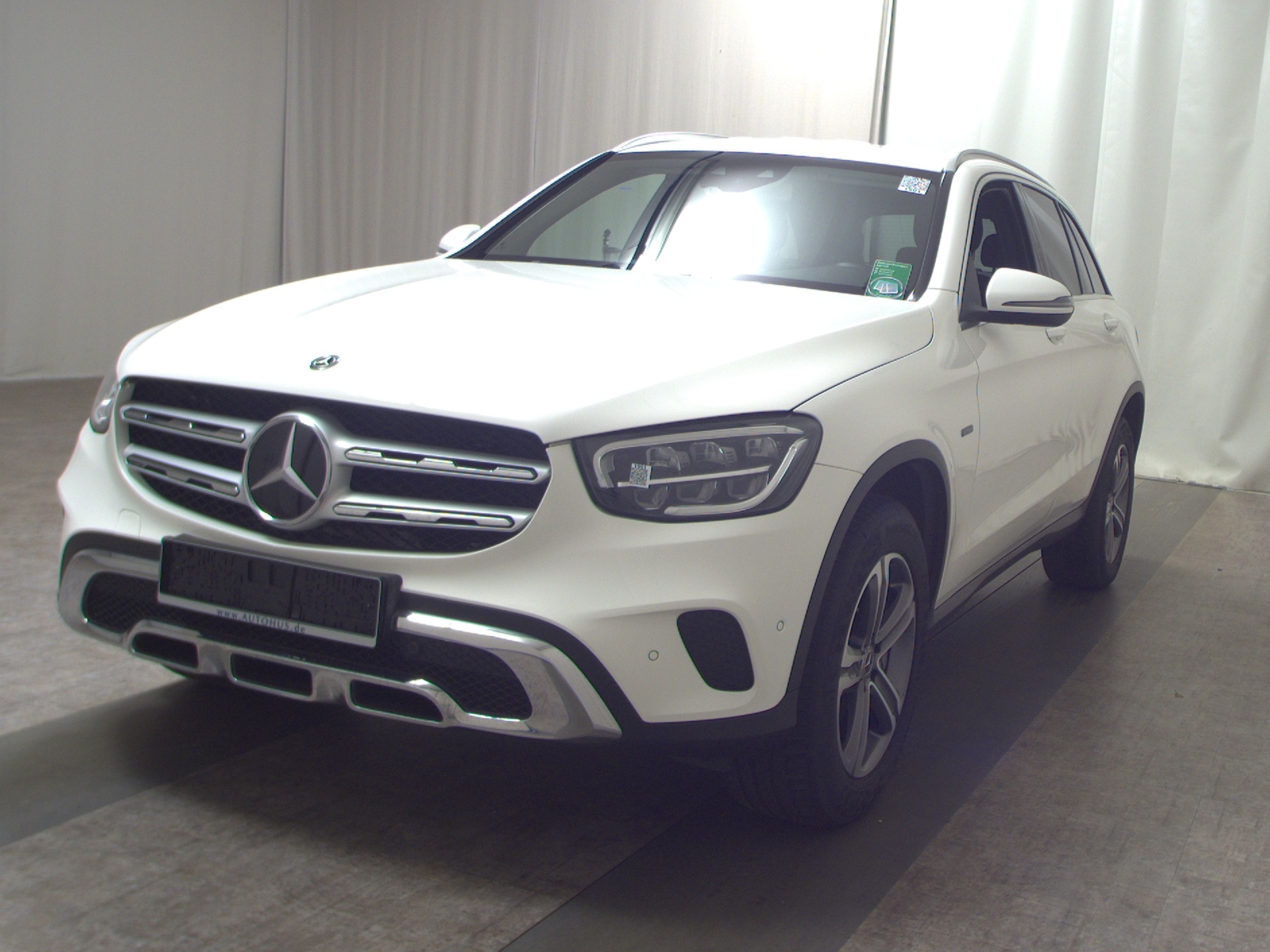 Mercedes-Benz GLC 300 e 4M T-Leder Navi LED RFK AHK Distronic+ 2