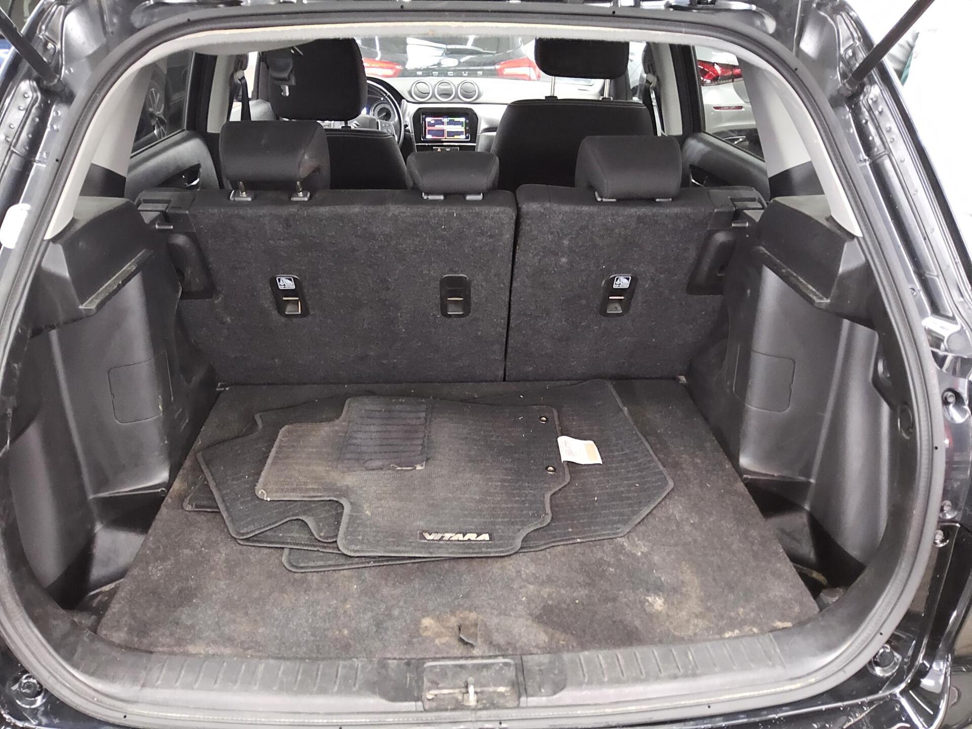 Suzuki Vitara 1.4 Active AHK LED SHZ ACC 11