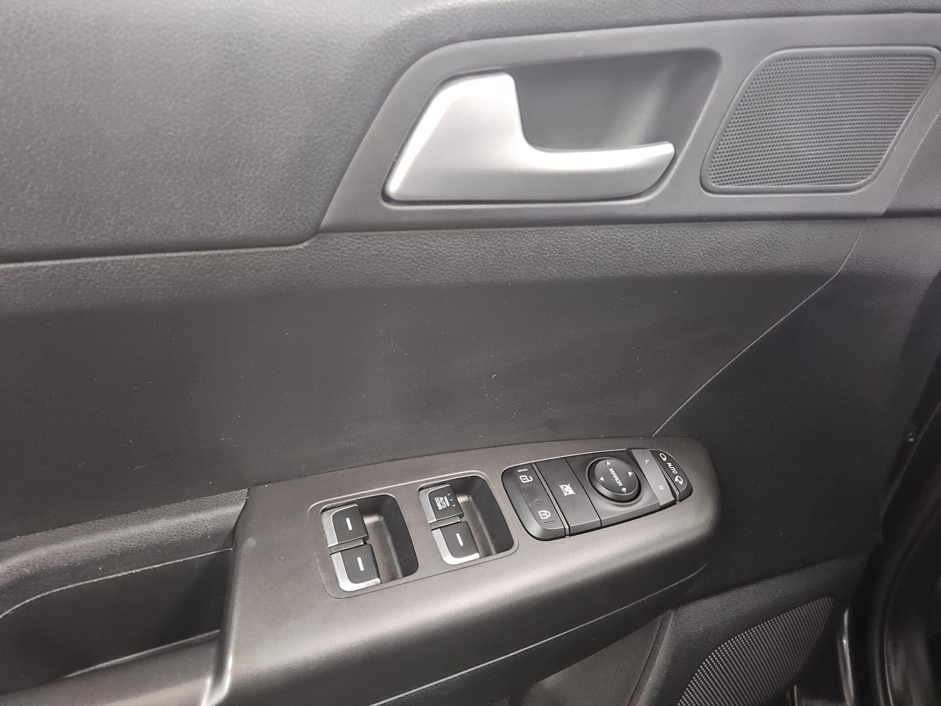 Kia Sportage 1.6 CRDI Navi Shz Rückfahrkamera 9