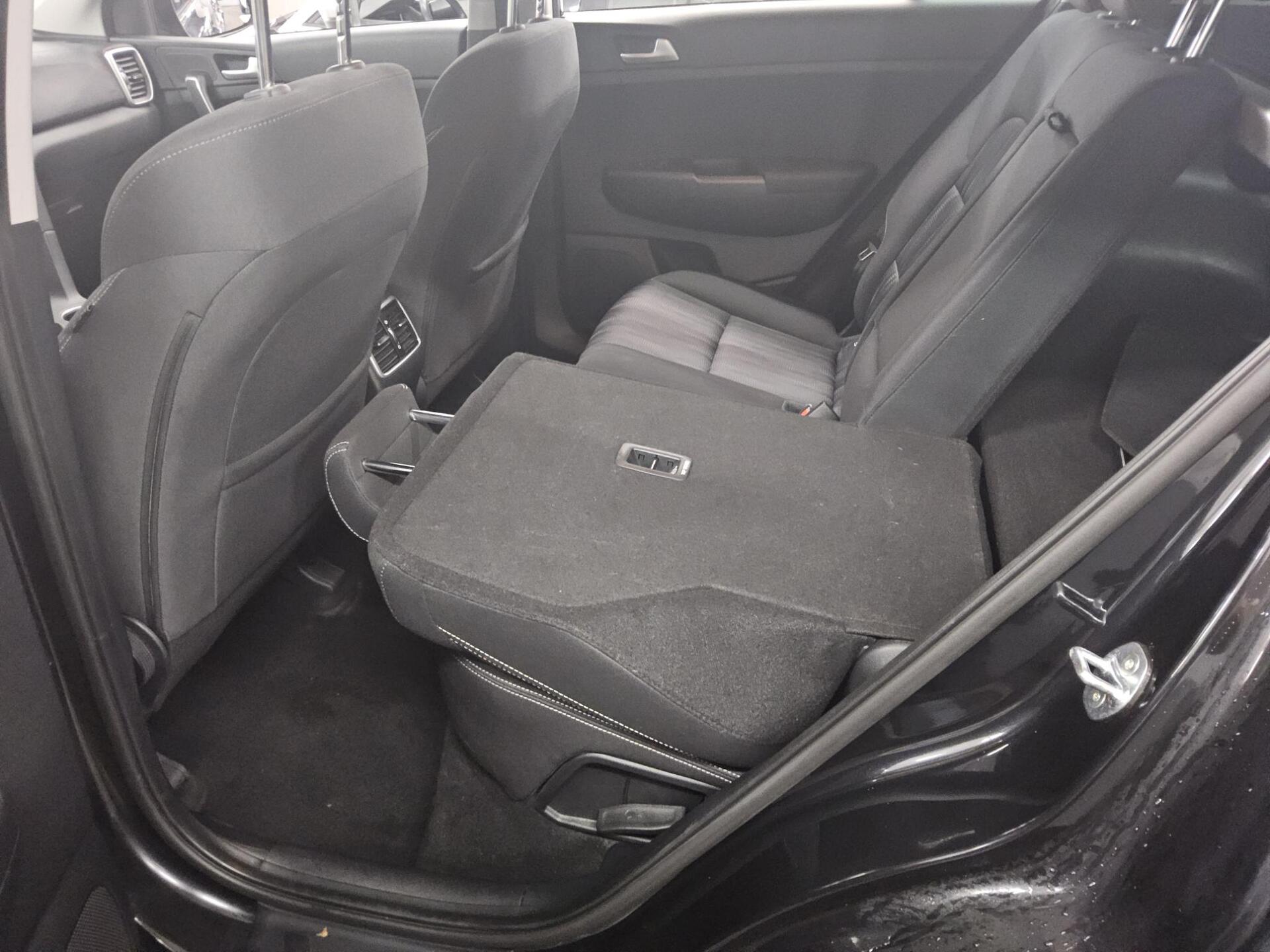 Kia Sportage 1.6 CRDI Navi Shz Rückfahrkamera 13