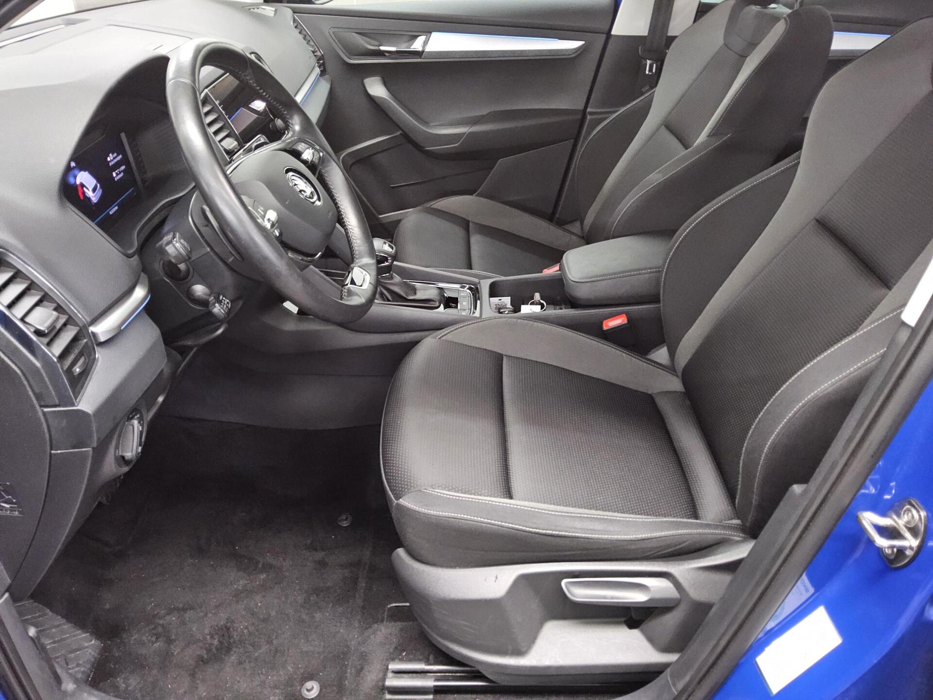 Skoda Karoq 2.0 TDI Tour Navi LED vc RFK ACC 4xShz 8