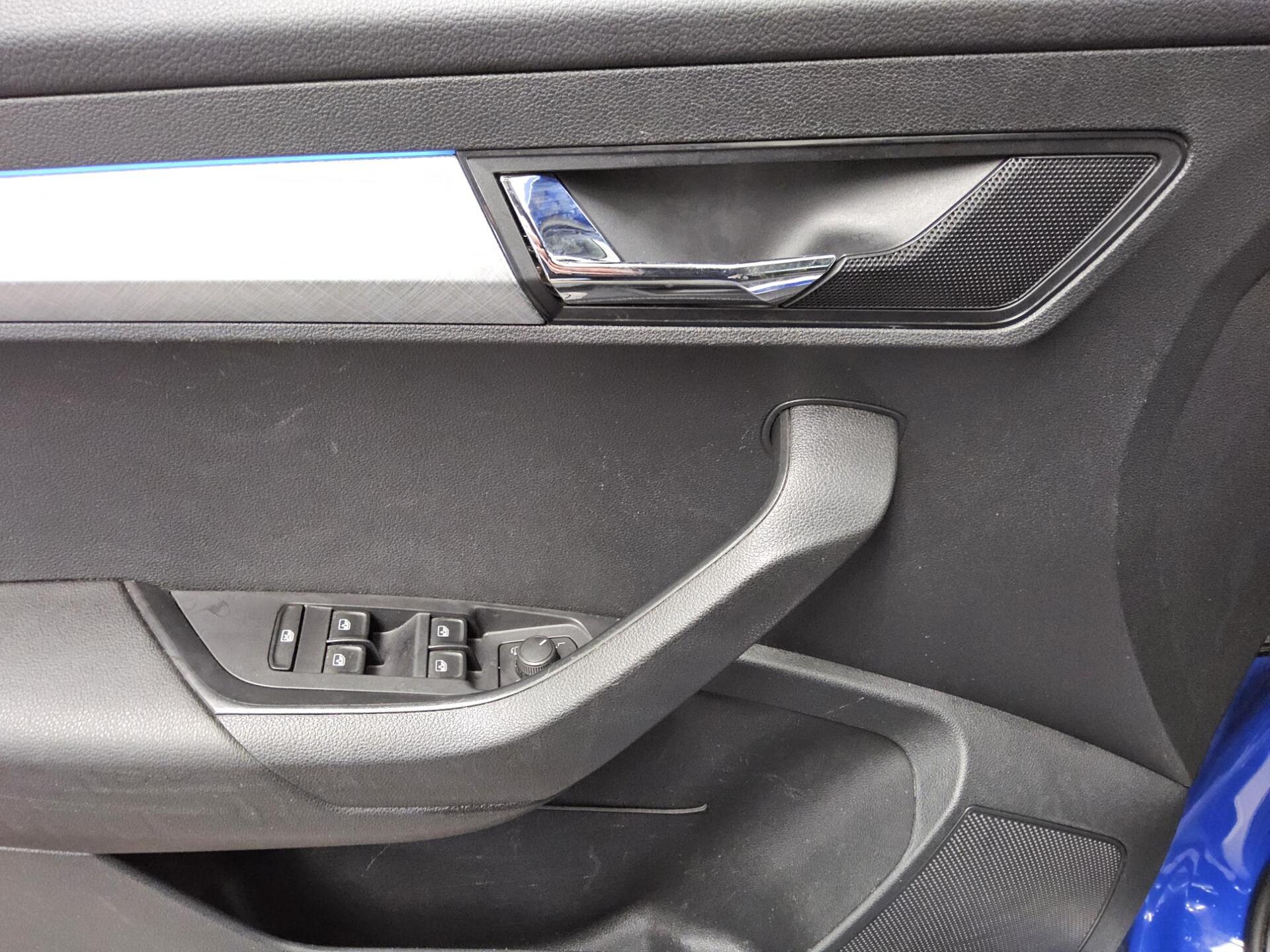 Skoda Karoq 2.0 TDI Tour Navi LED vc RFK ACC 4xShz 9