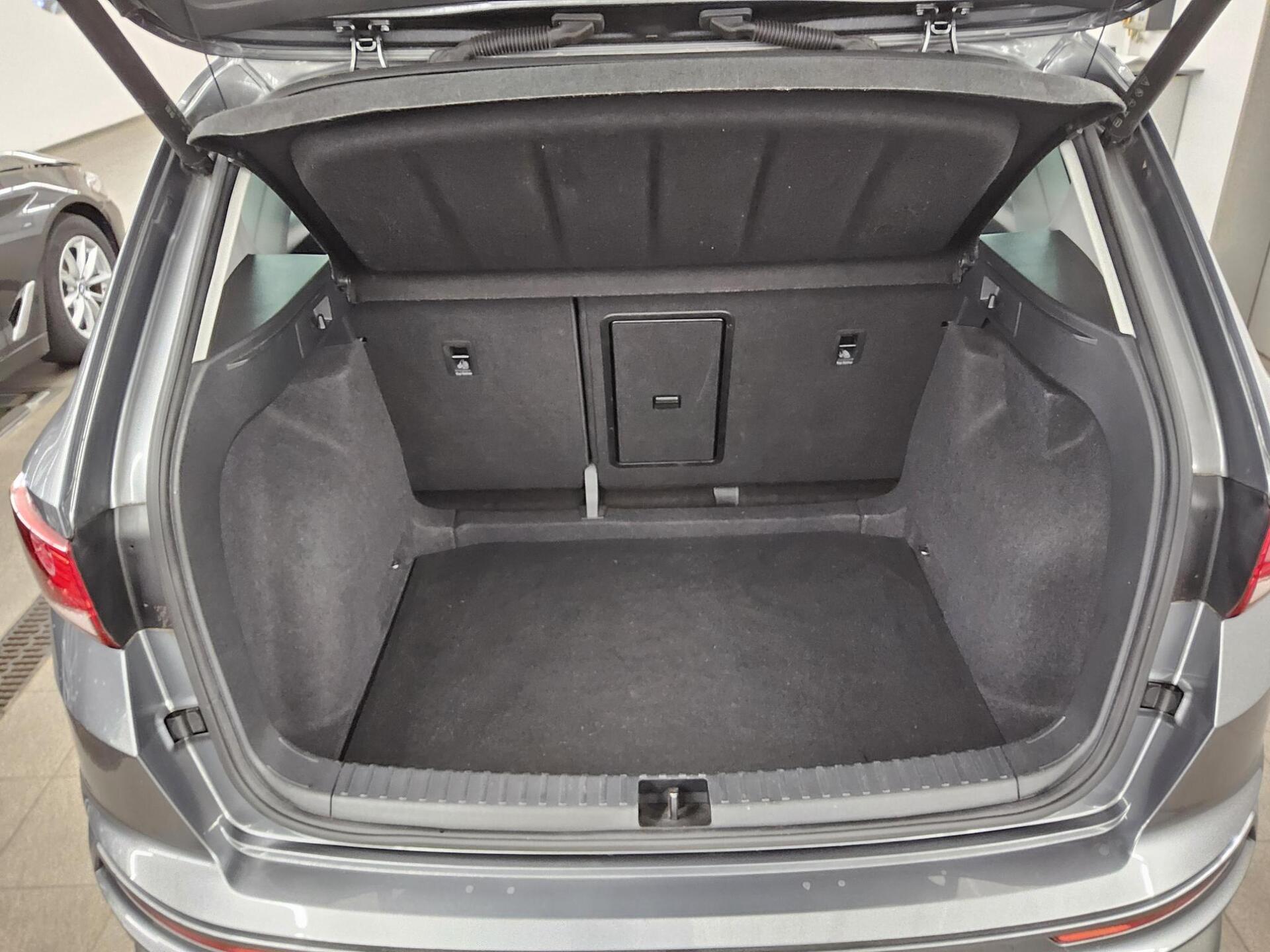 Seat Ateca 2.0 TDI FR-Line Navi LED vc Beats AHK 360° 12