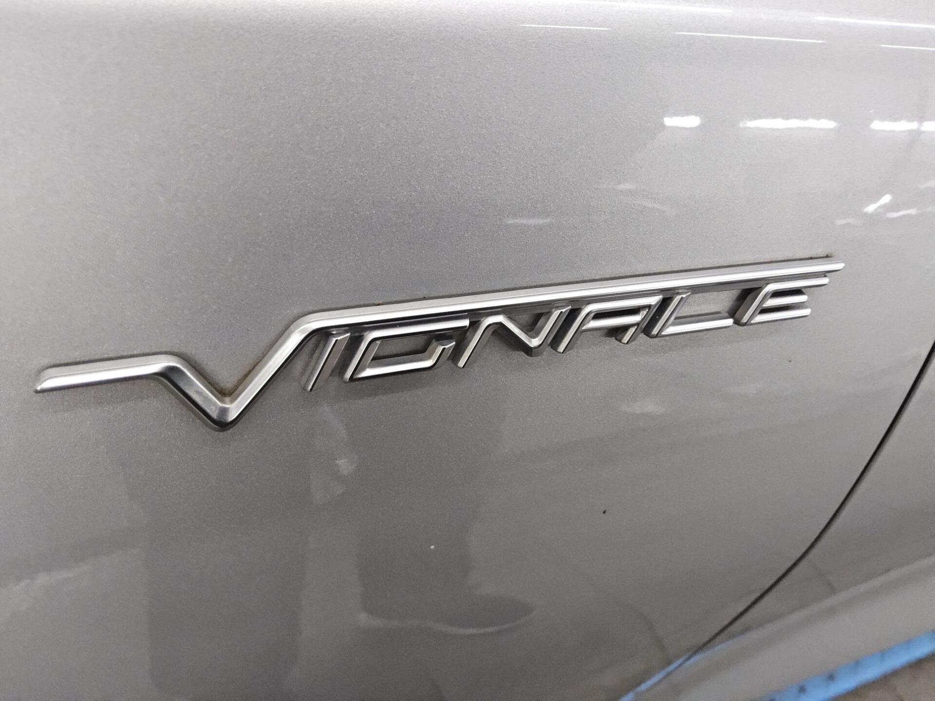 Ford Focus Turnier 1.5 EB Vignale Navi LED Leder B&O 11