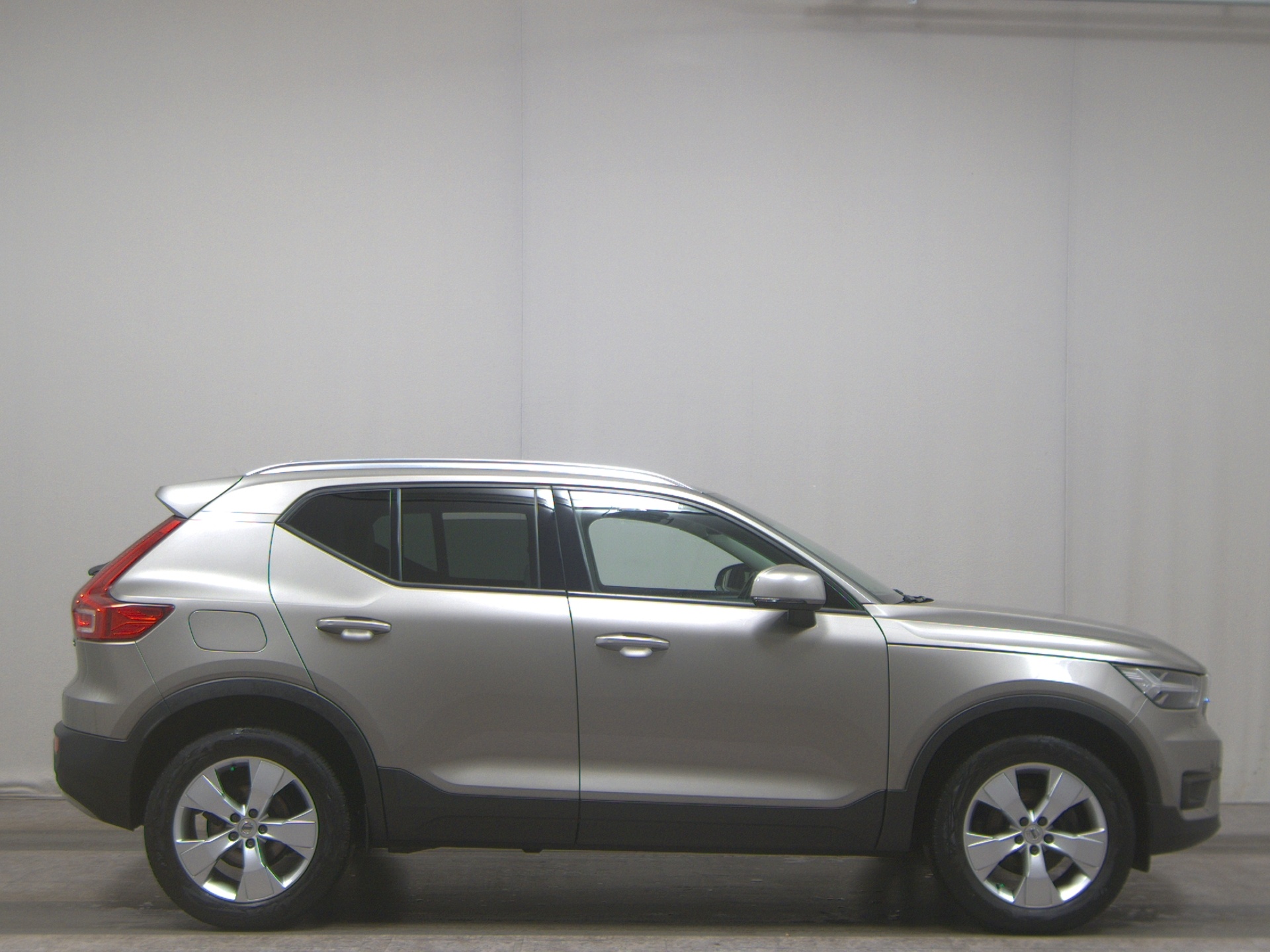 Volvo XC40 T3 Momentum Leder Navi H-K Sound LED RFK