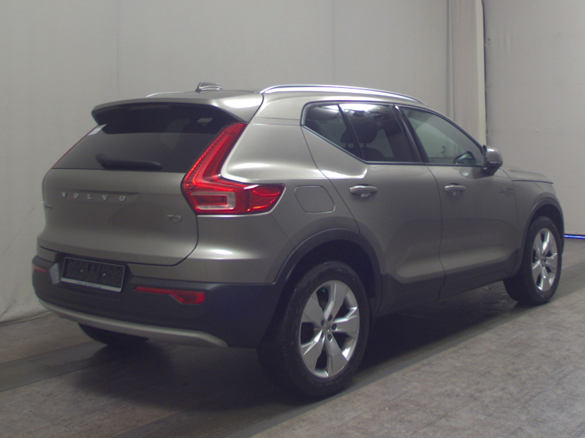 Volvo XC40 T3 Momentum Leder Navi H-K Sound LED RFK 4