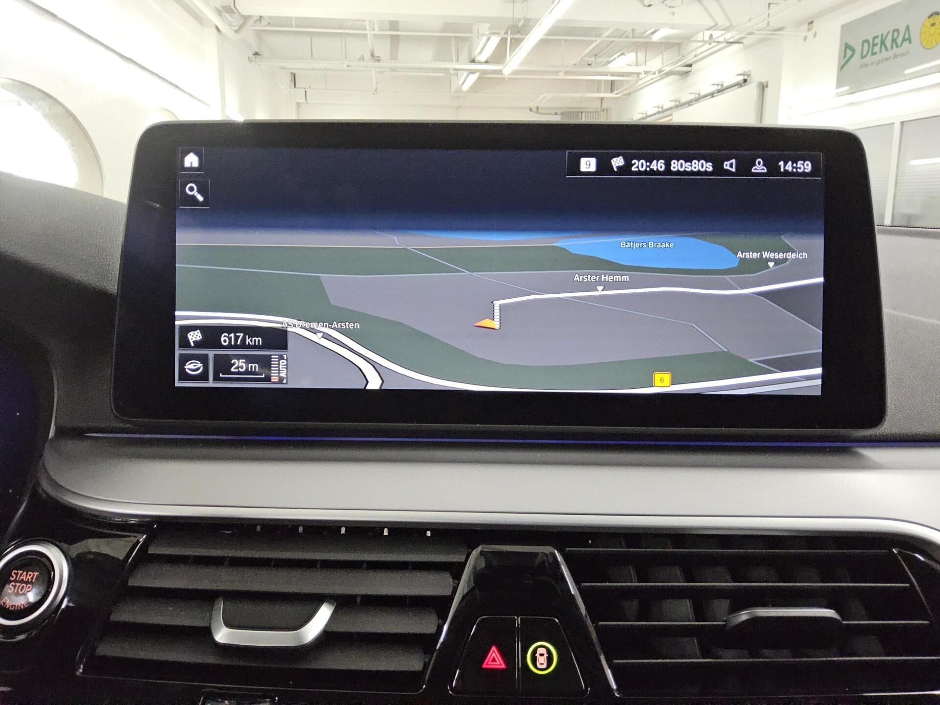 BMW 520dA Touring xDr Leder Navi LED+ LC prof. RFK 7