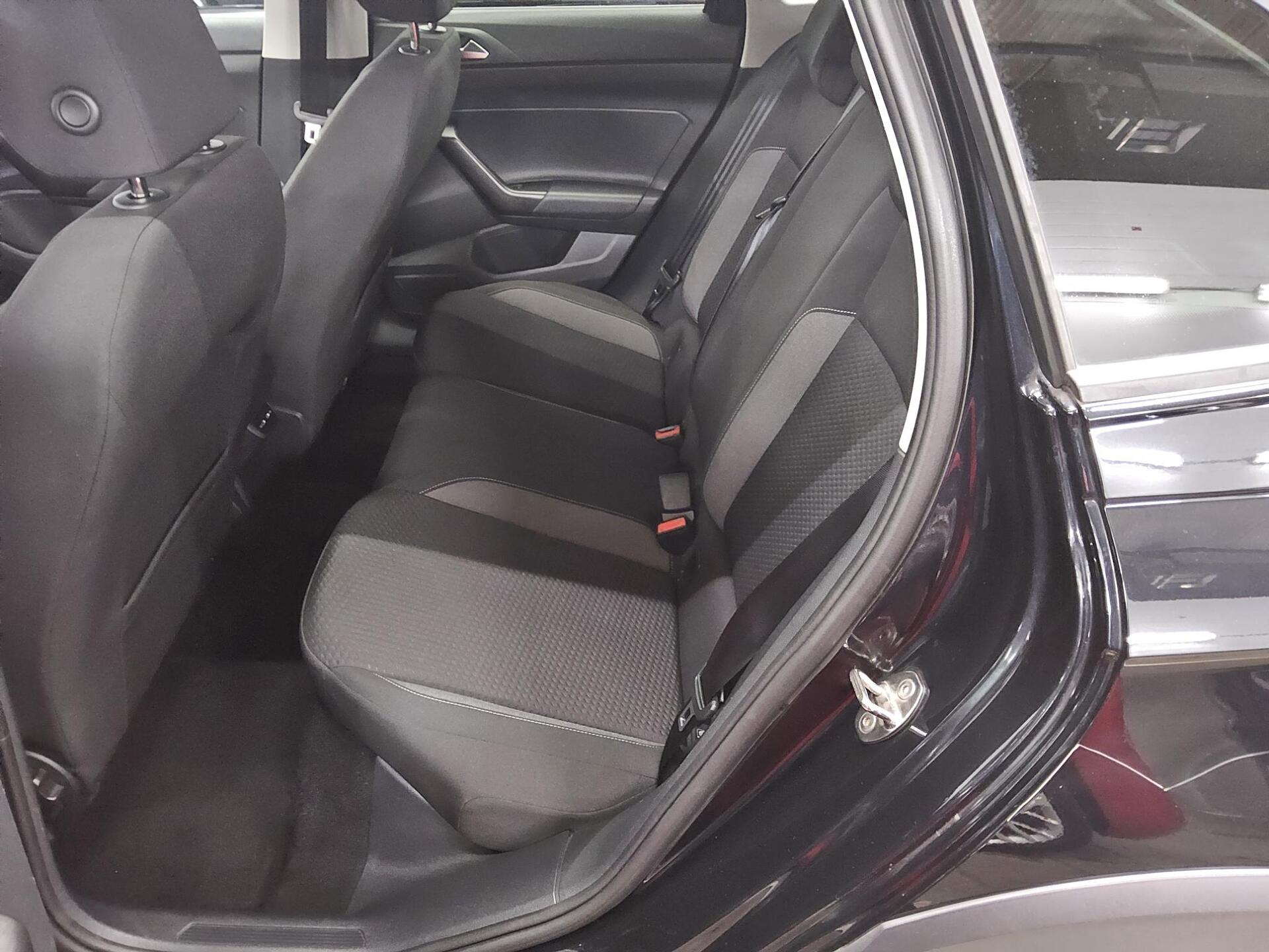 Volkswagen Taigo 1.0 TSI Life Navi LED DC RFK ACC 13