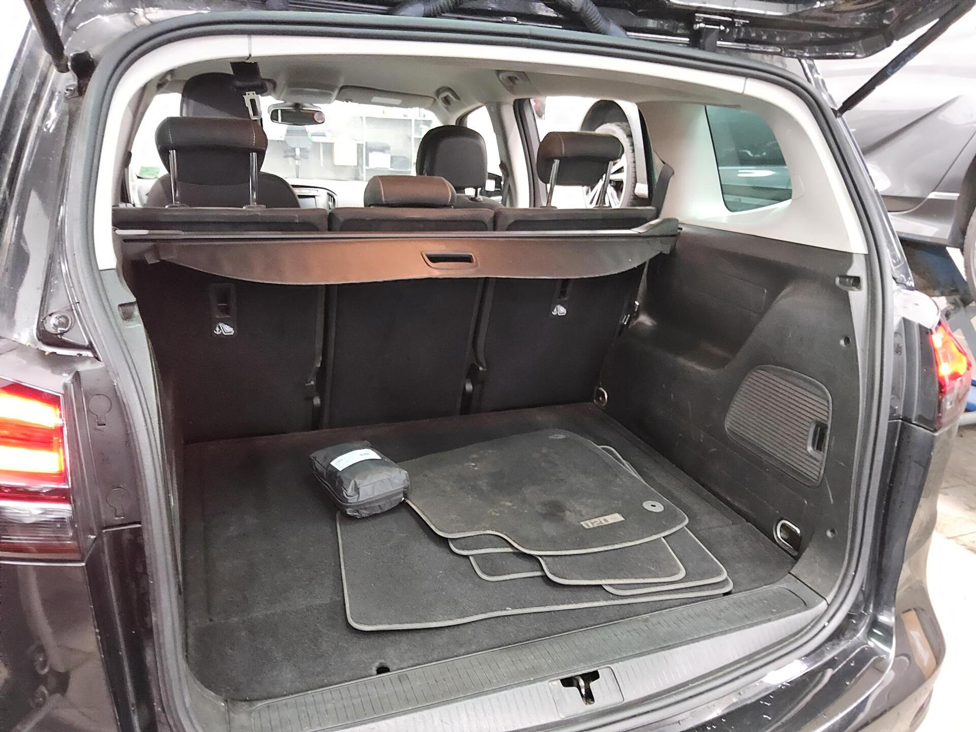 Opel Zafira Tourer 1.6 CDTI 120 Jahre Navi LED PDC 11