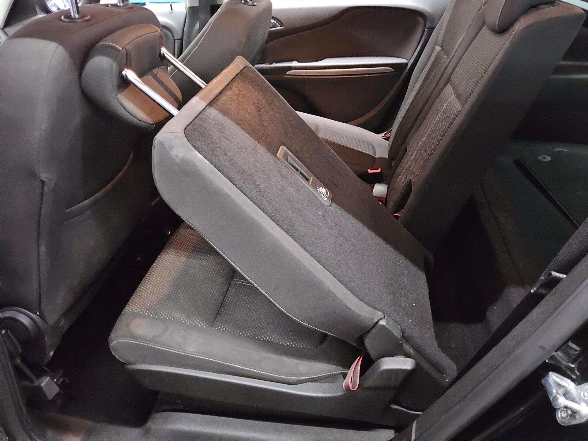 Opel Zafira Tourer 1.6 CDTI 120 Jahre Navi LED PDC 12