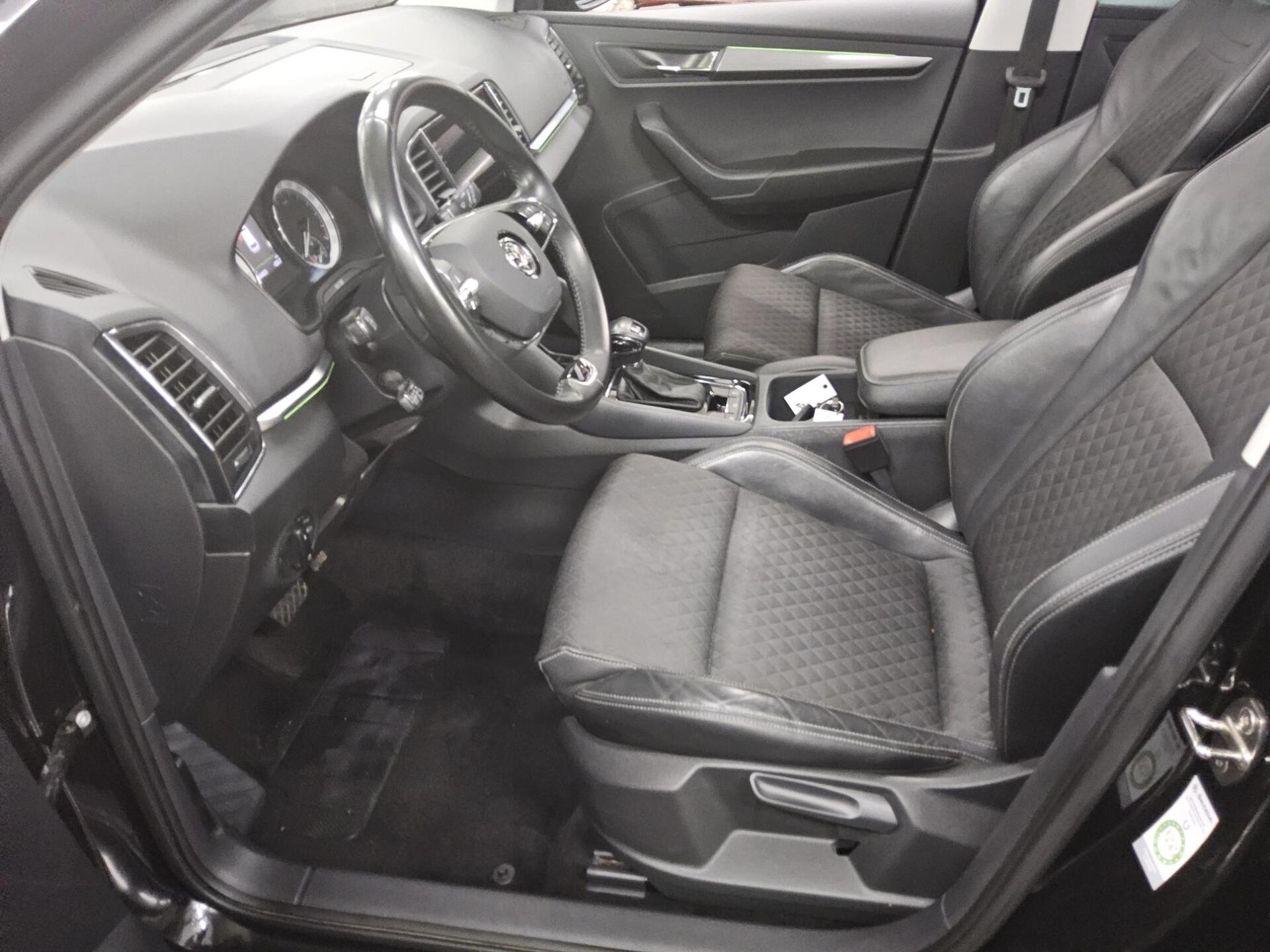 Skoda Karoq 1.5 TSI Ambition Navi Pano ACC Ambiente 8