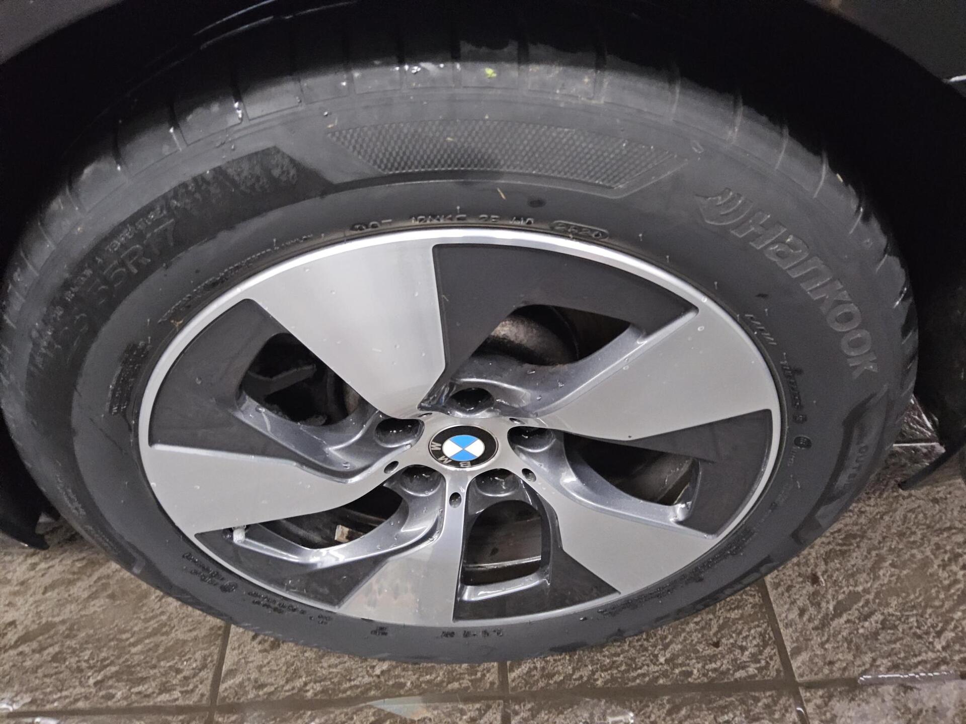 BMW 520dA Touring Leder Navi LED LC+ Pano HuD AHK 10