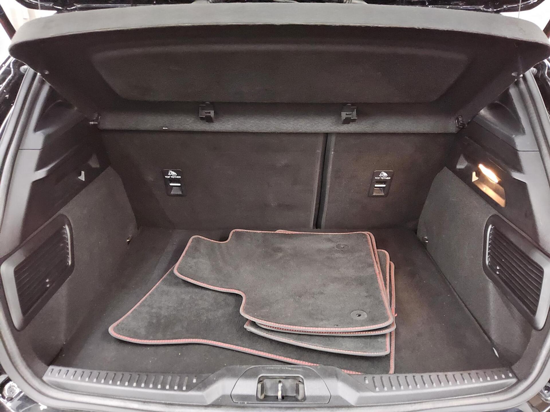 Ford Focus 2.0 EB ST-Line Navi LED B&O ACC RFK 12