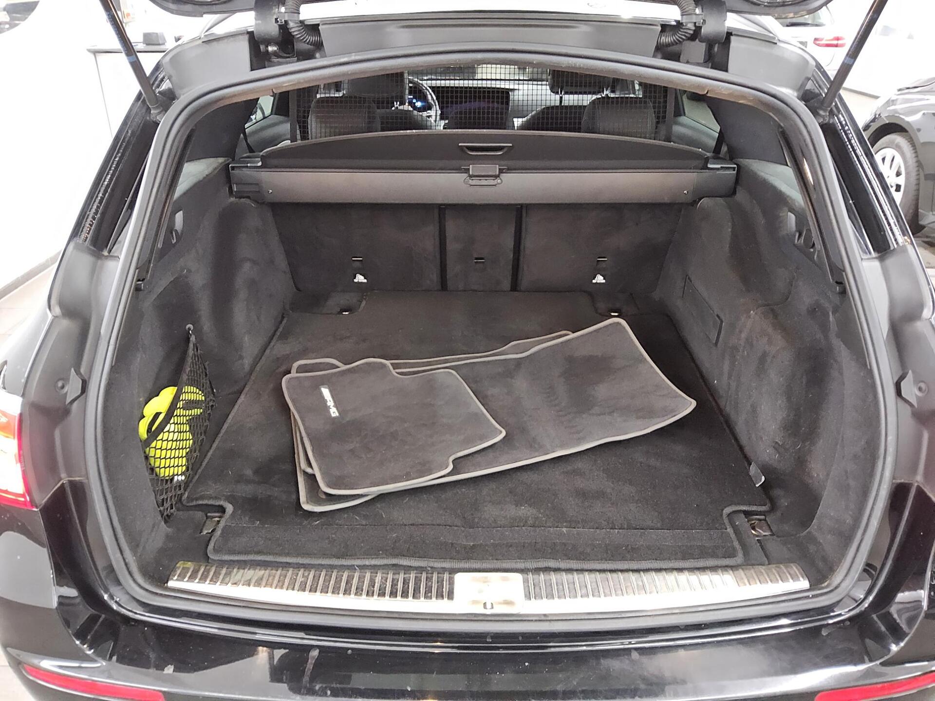 Mercedes-Benz E 220 T d AMG-Line Night Navi LED Widescreen RFK 12