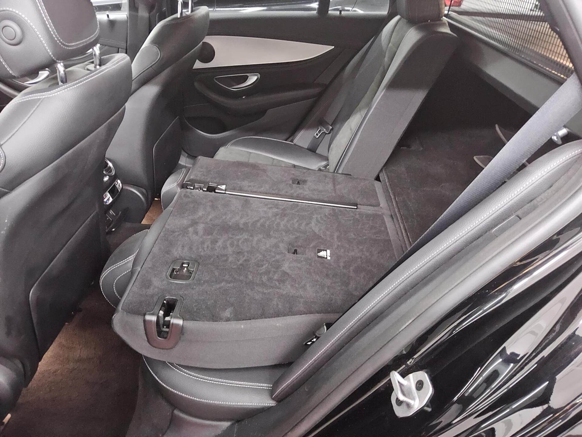 Mercedes-Benz E 220 T d AMG-Line Night Navi LED Widescreen RFK 13