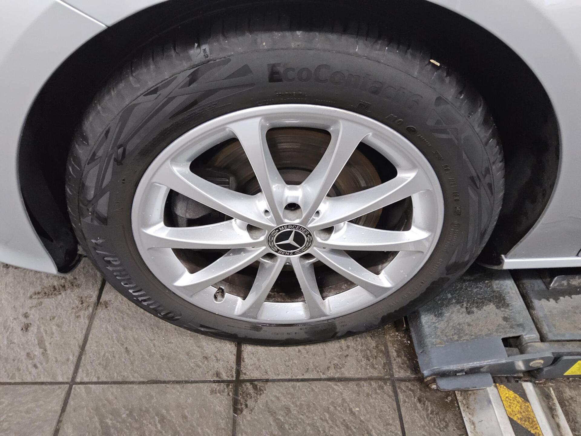 Mercedes-Benz CLA 220 SB d Progressive Navi LED MBUX Pano AHK 11