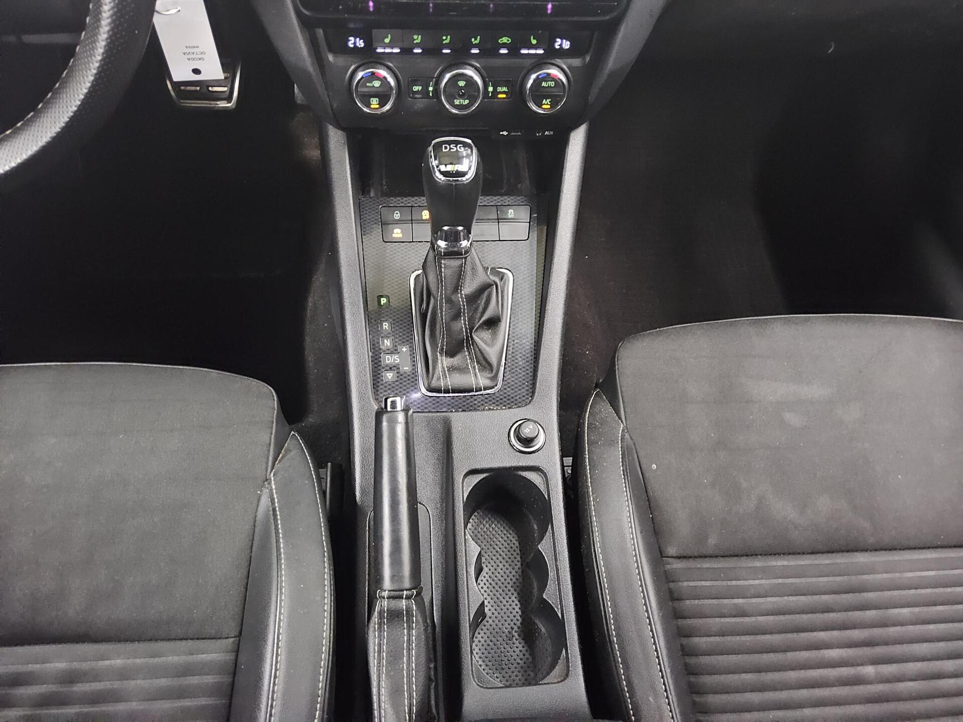 Skoda Octavia 2.0 TSI RS T-Leder Shz PDC Xenon 6