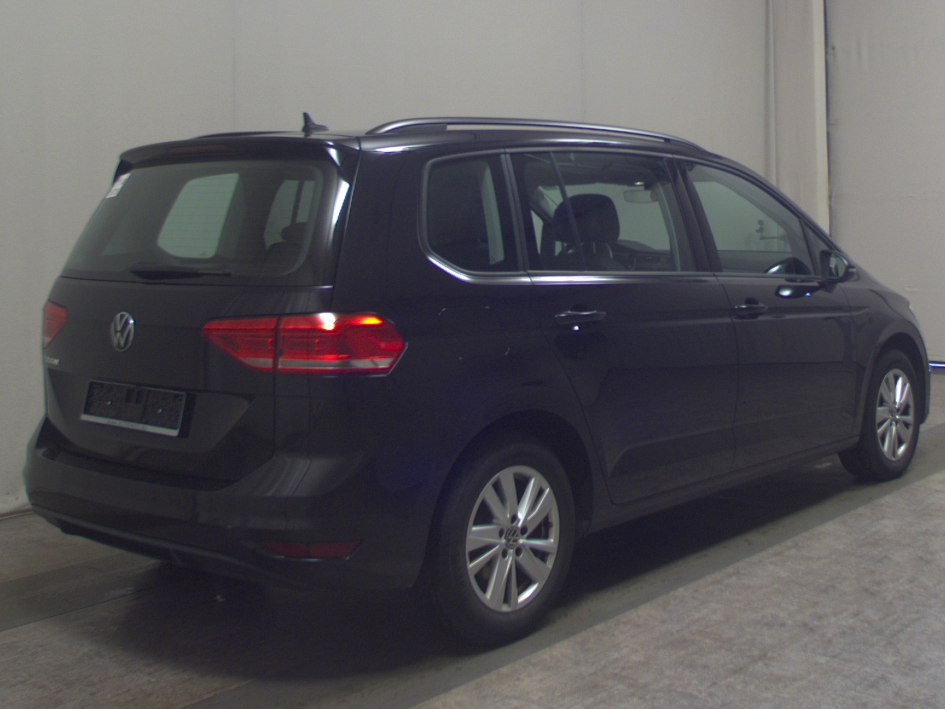 Volkswagen Touran 1.5 TSI Comf. Navi LED RFK ACC 4
