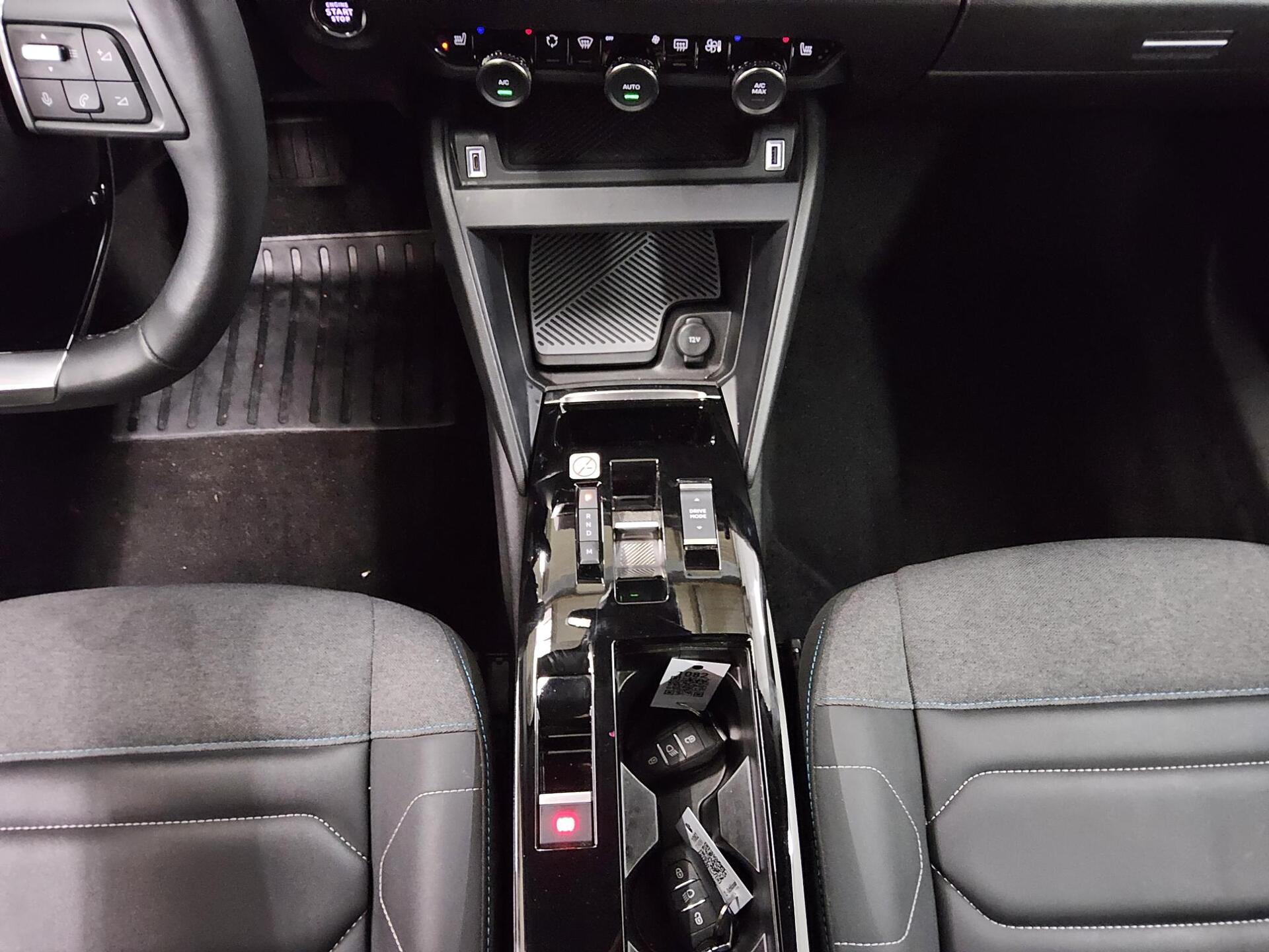 Citroën C4 1.2 PureTech Shine Navi LED HuD T-Leder 6