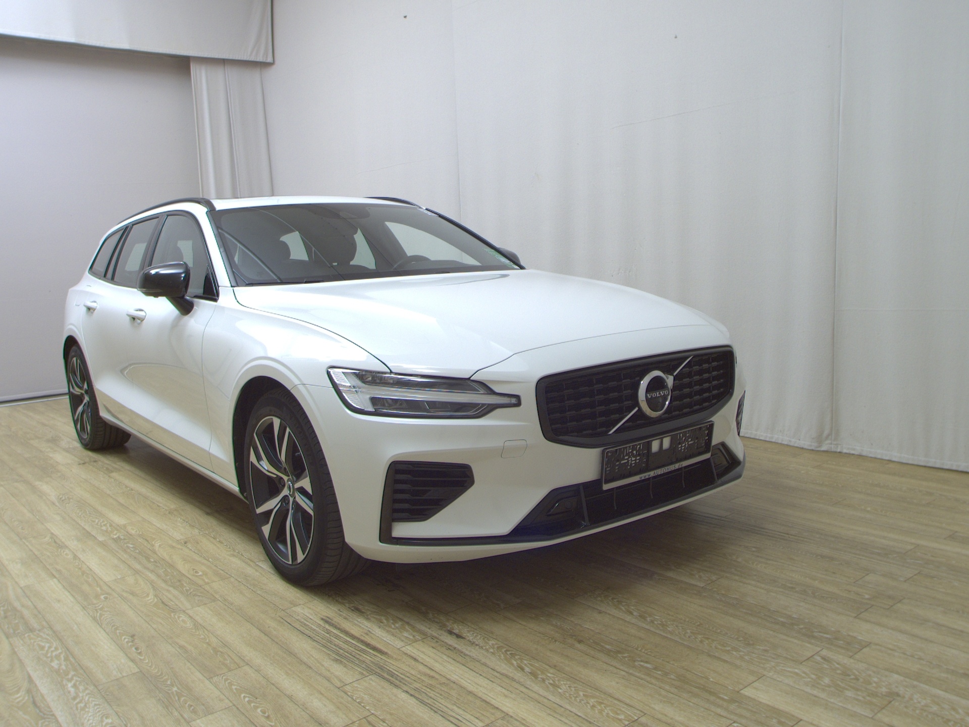 Volvo V60 T6 AWD R-Design T-Leder Navi LED Pano 4xShz 3