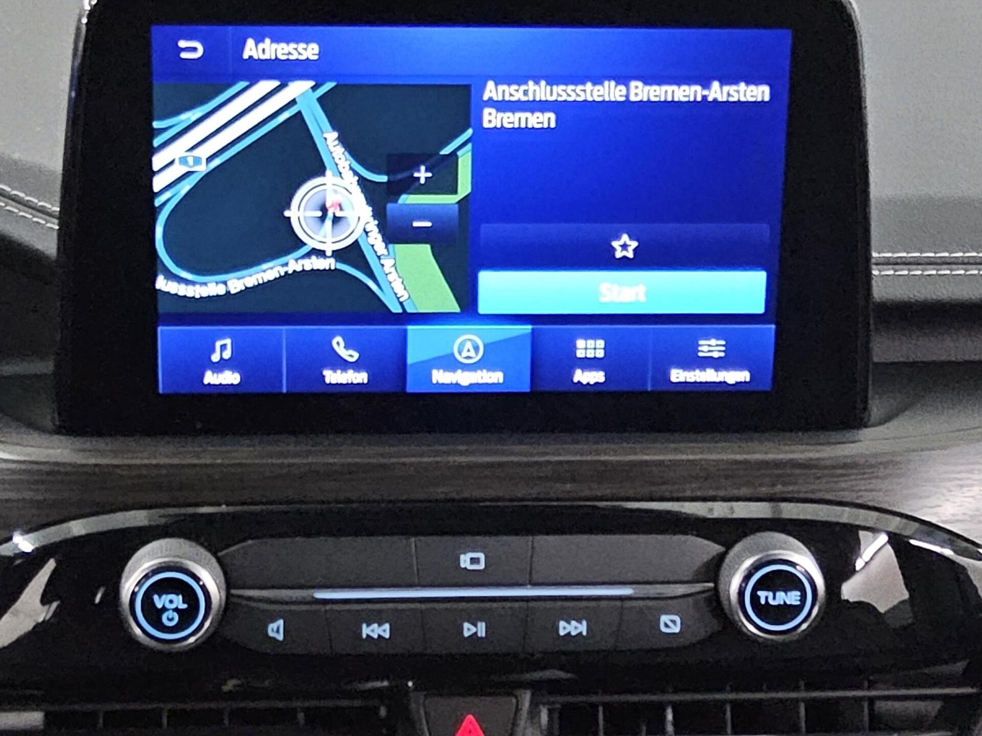 Ford Kuga 2.0 EB Vignale Leder Navi HuD LED RFK ACC 7