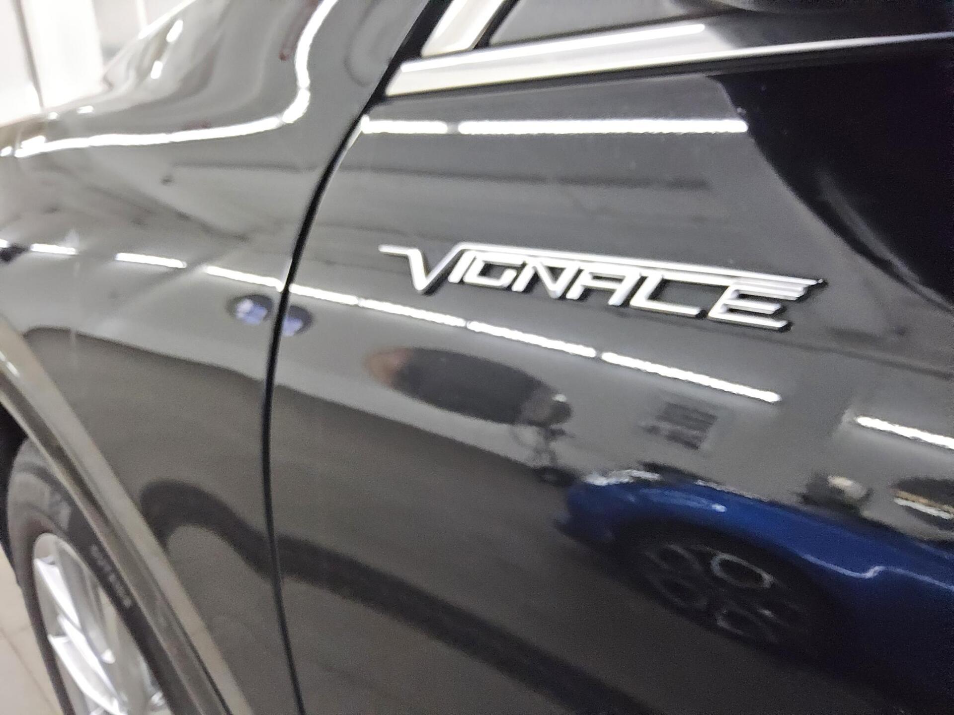 Ford Kuga 2.0 EB Vignale Leder Navi HuD LED RFK ACC 12