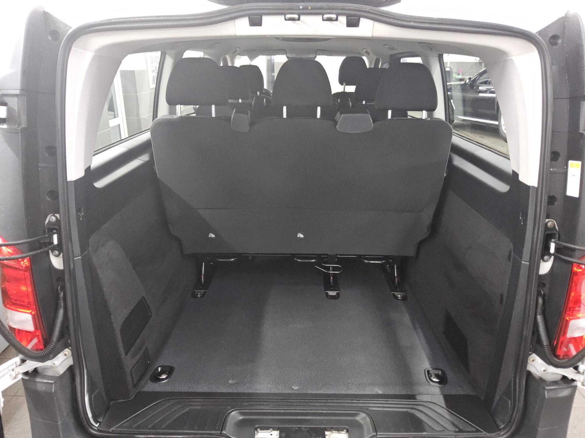 Mercedes-Benz Vito Tourer 114 CDI extralang 8-Sitze Navi RFK 11