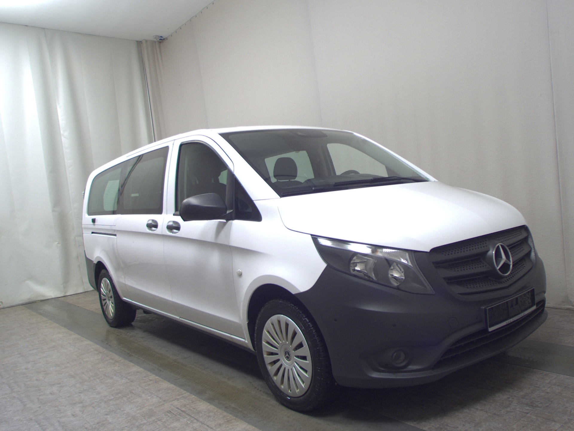 Mercedes-Benz Vito Tourer 114 CDI extralang 8-Sitze Navi RFK 3