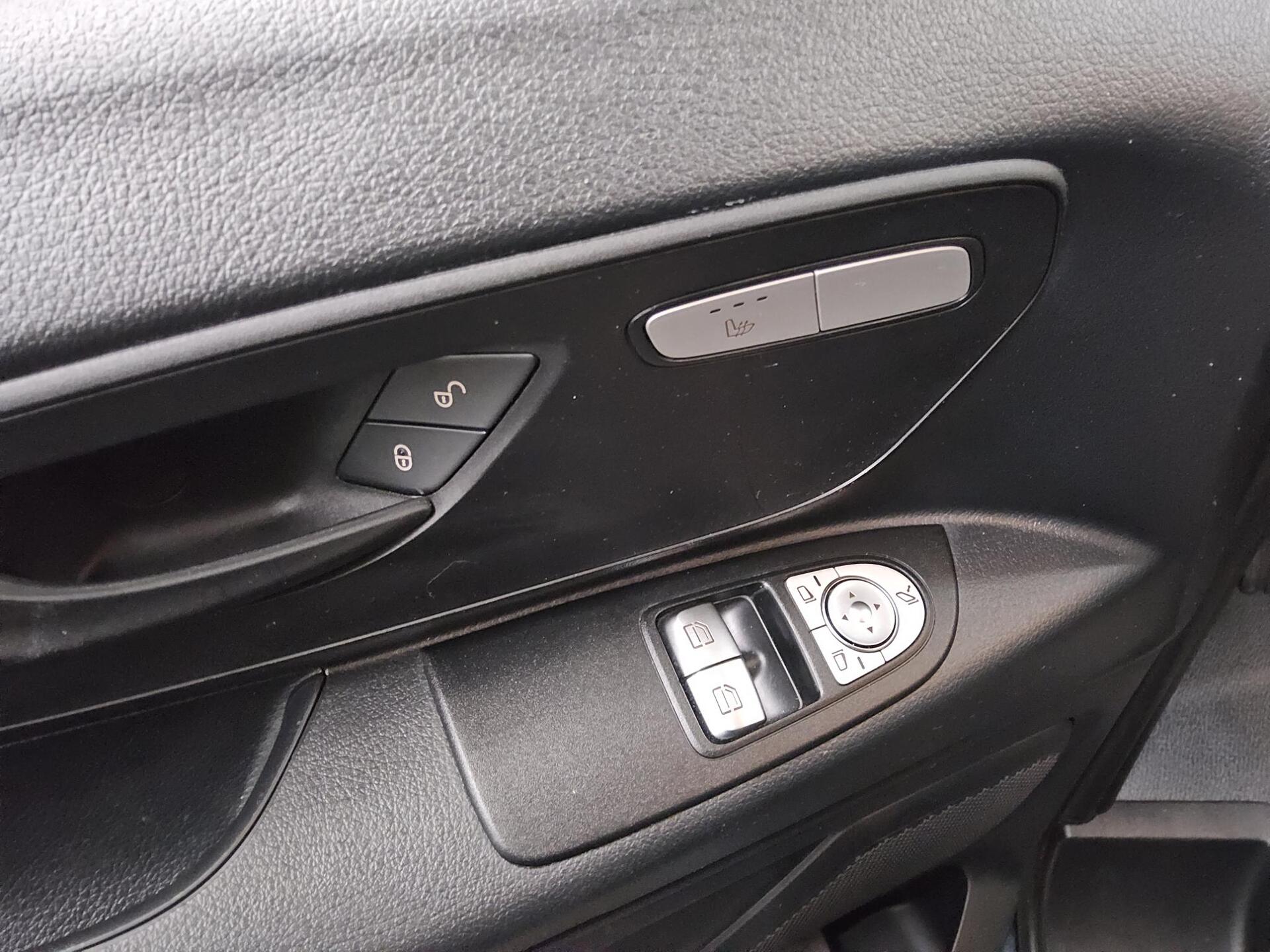 Mercedes-Benz Vito Tourer 114 CDI extralang 8-Sitze Navi RFK 9