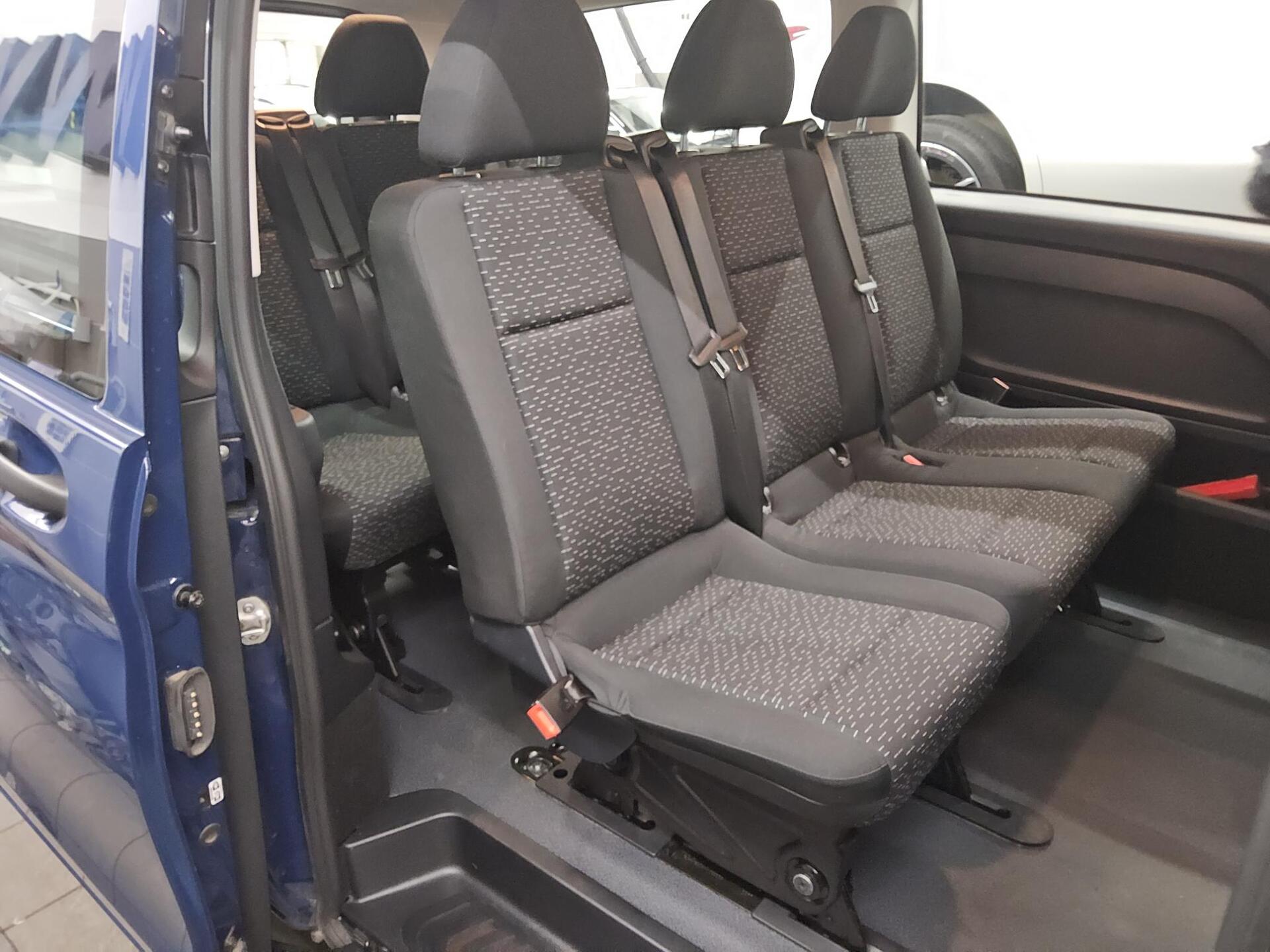 Mercedes-Benz Vito Tourer 114 CDI extralang 8-Sitze Navi RFK 12