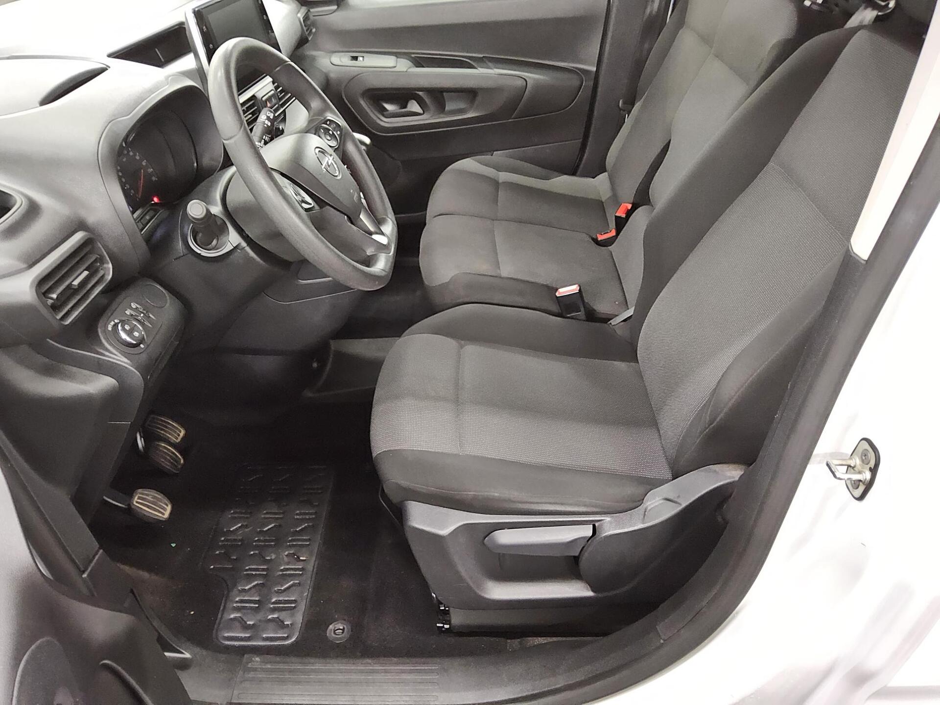 Opel Combo Cargo 1.5 D Kasten Klima Tempomat PDC 8