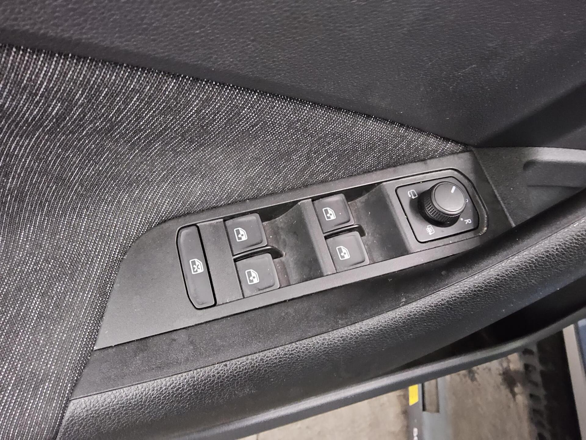 Skoda Kamiq 1.0 TSI Style Navi LED Virtual Pano RFK 9