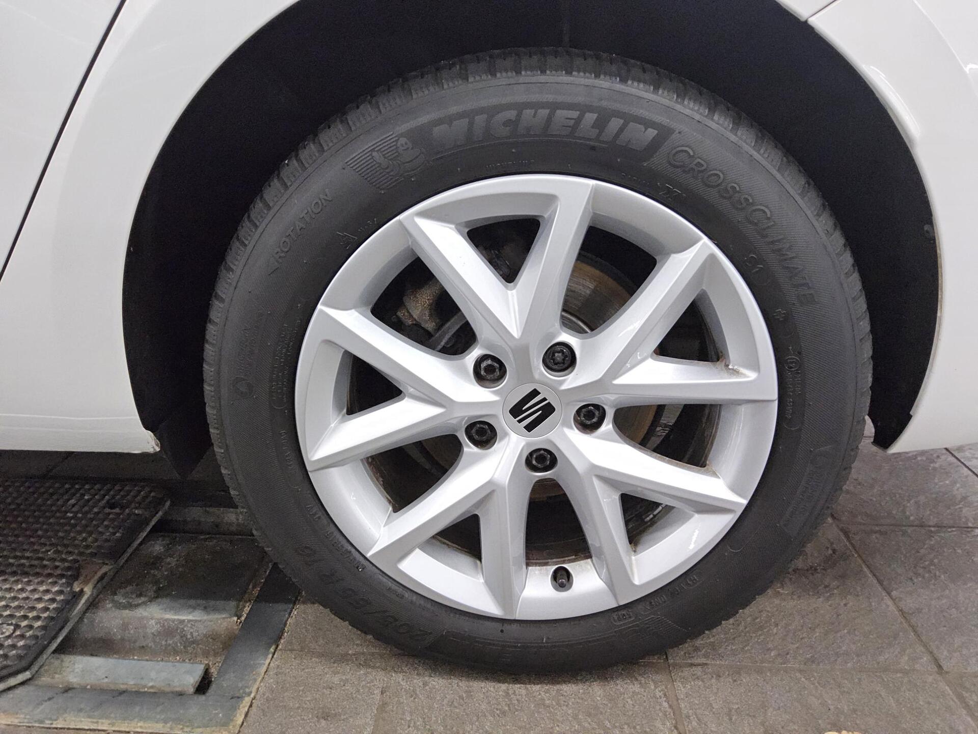 Seat Leon Sportstourer 2.0 TDI Style Navi LED vc Shz 11