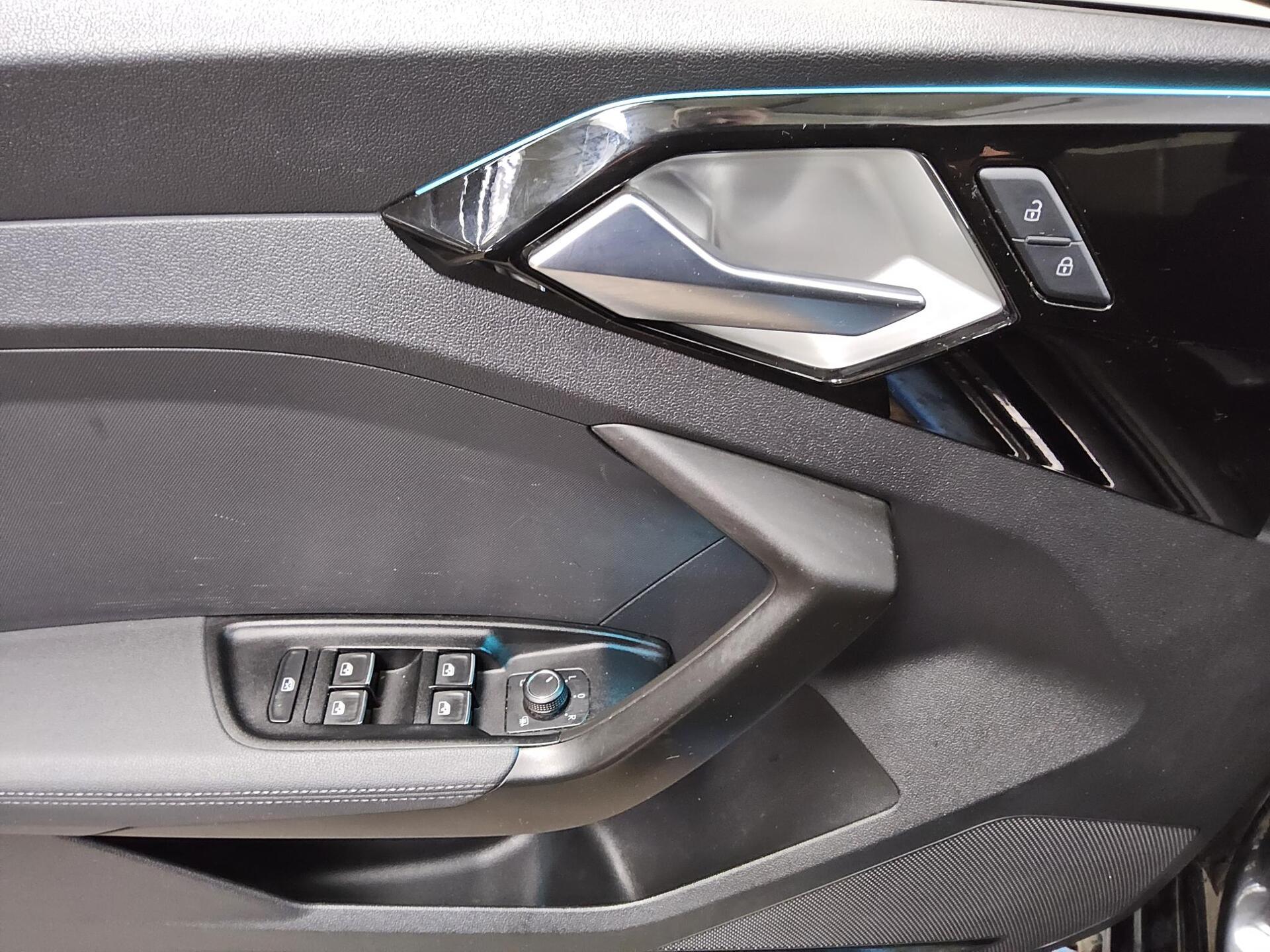 Audi A1 Sportback 35 TFSI Navi virtual LED Sonos RFK 10